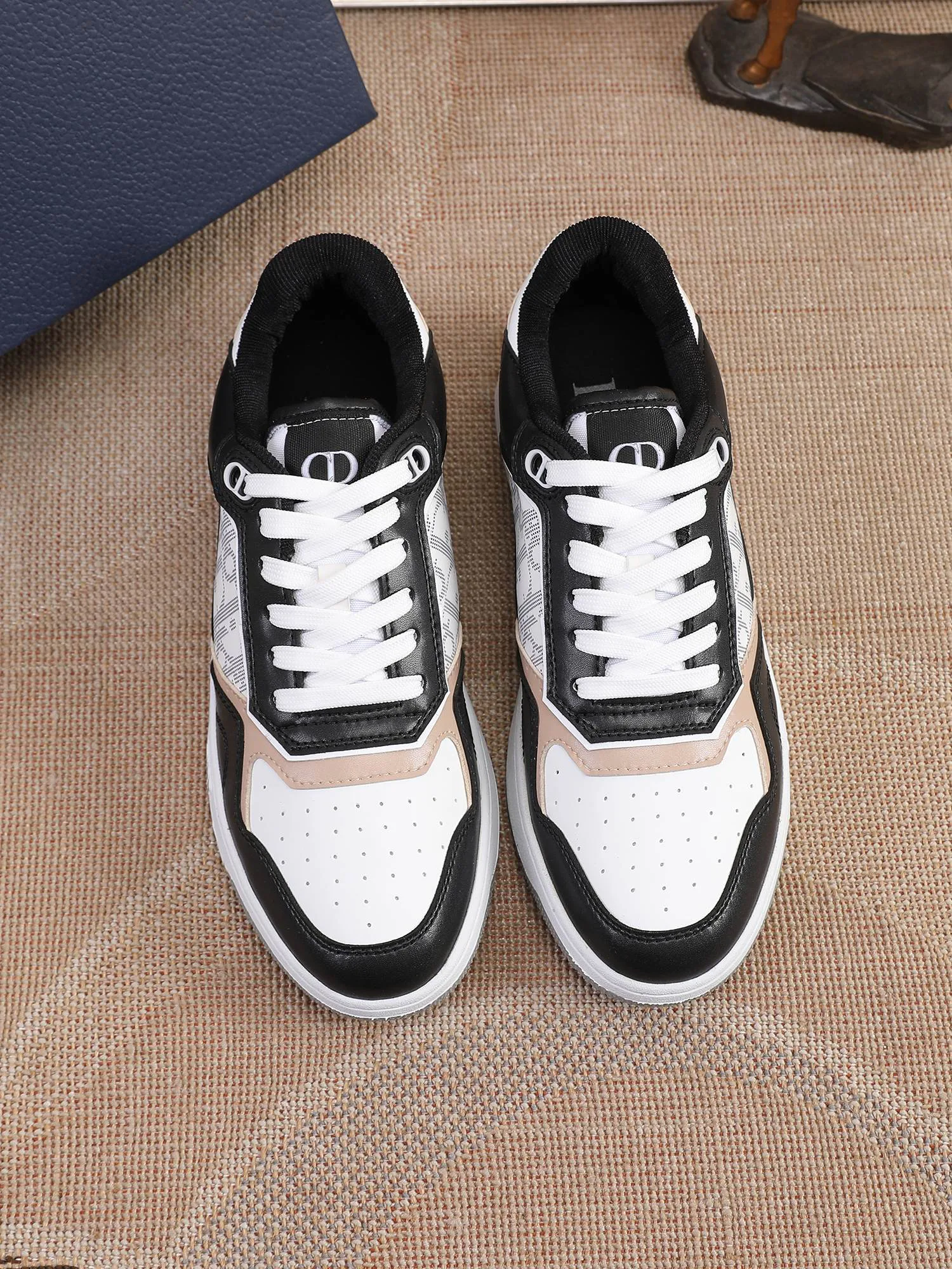 Кроссовки Женские Christian Dior 235935