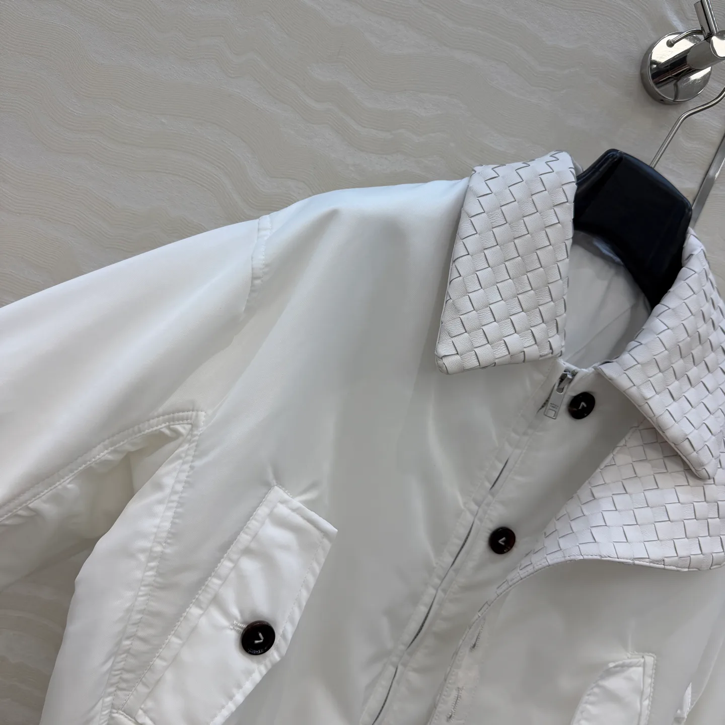 Куртки И Пуховики Женские Bottega Veneta 18501584