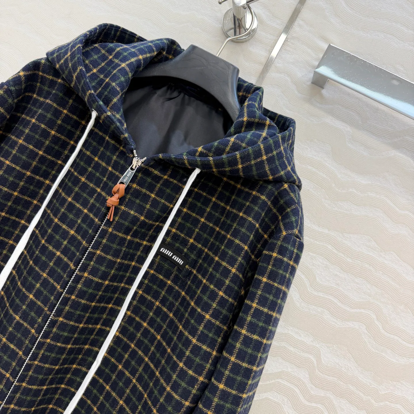 Куртки И Пуховики Женские Miu Miu 18501603