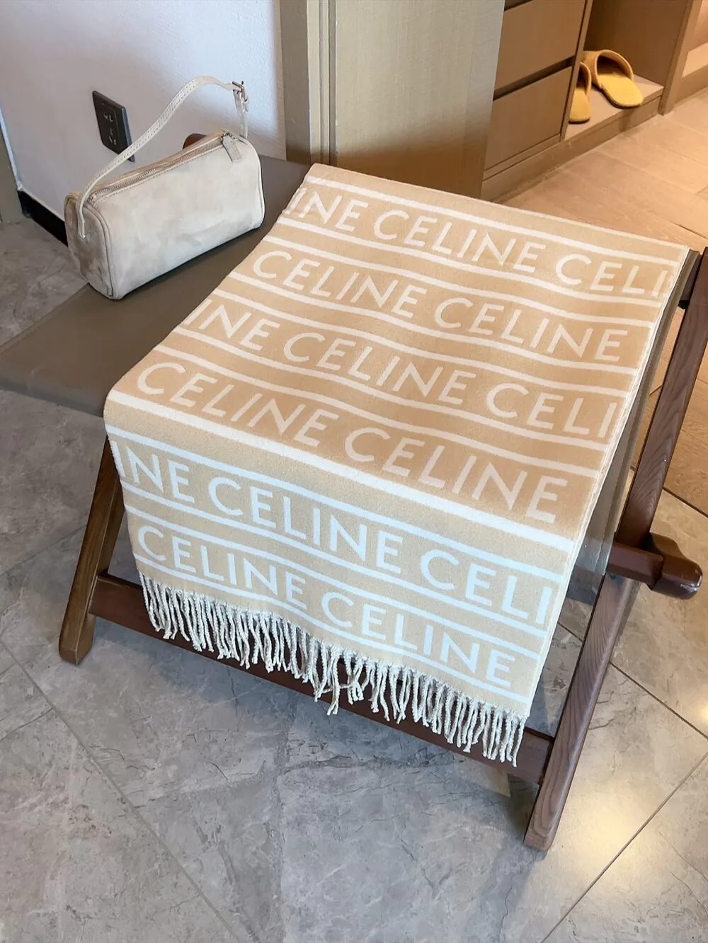 Шарфы Celine 18002957