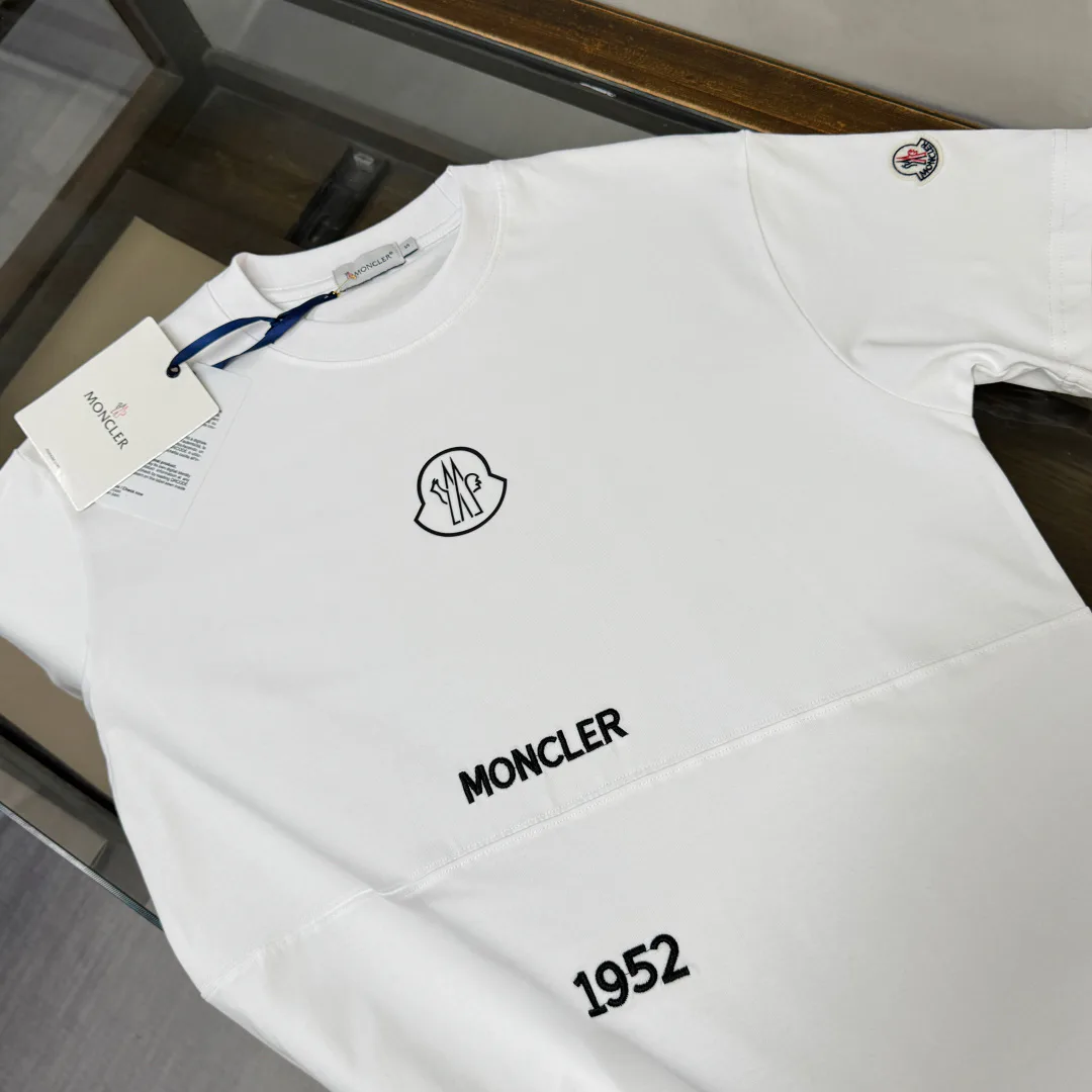 Футболки Женские Moncler 5977577