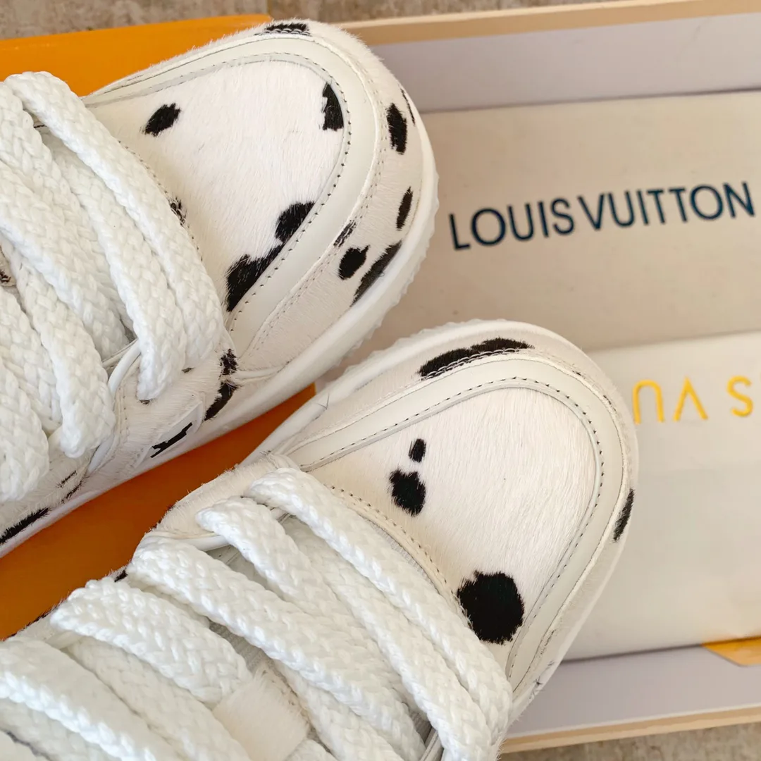 Кроссовки Женские Louis Vuitton 10234437