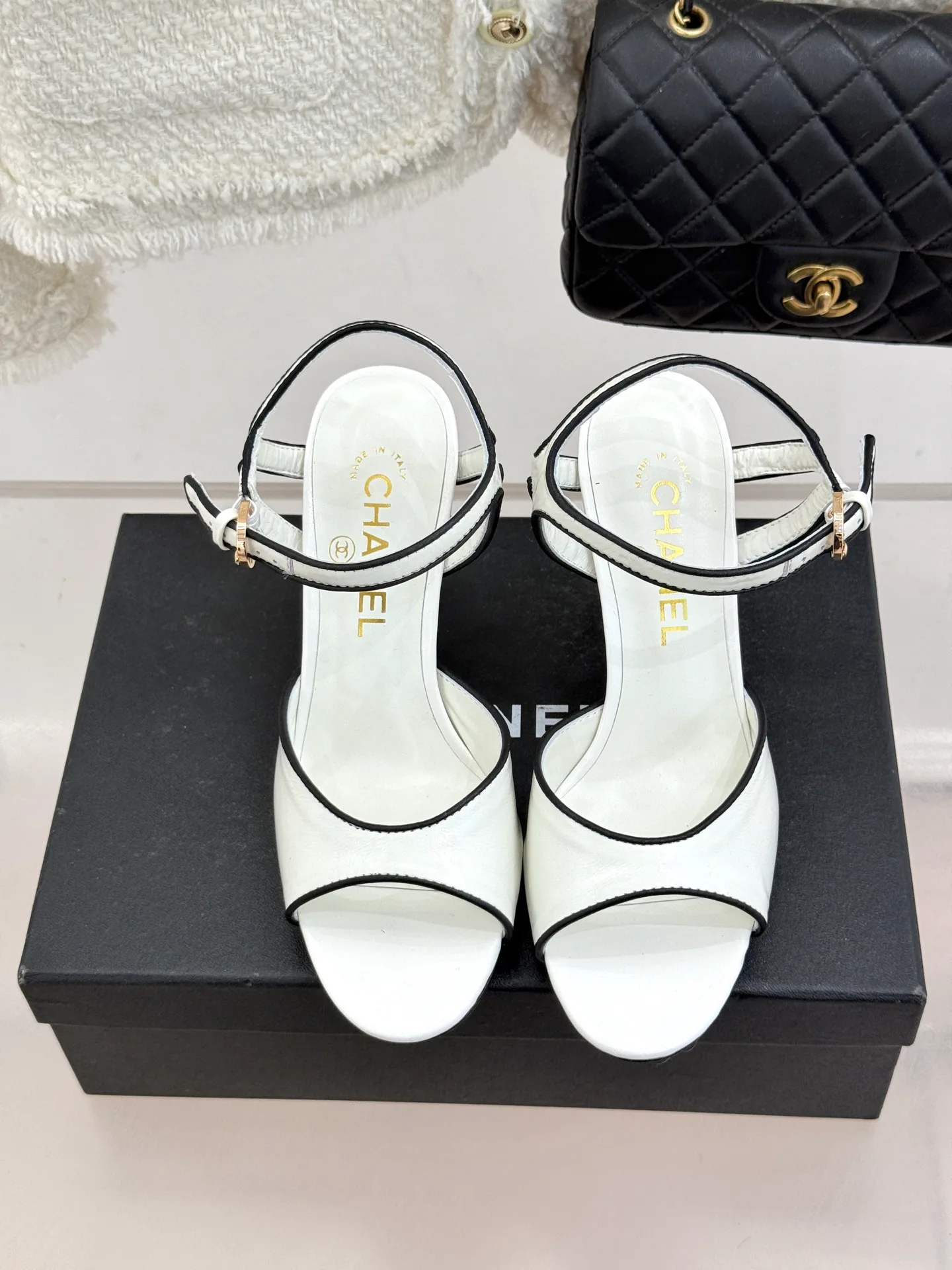 Босоножки Женские Chanel 11642187