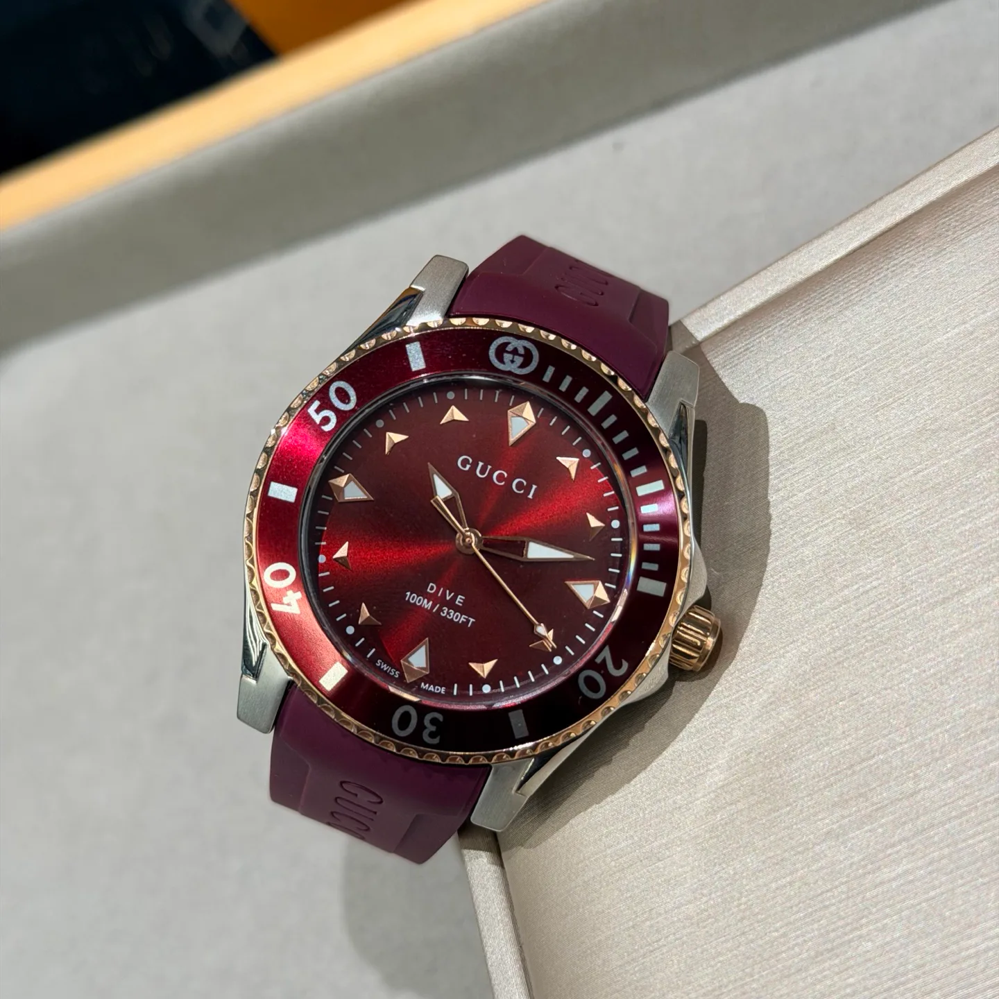 Часы Женские Gucci 17949016
