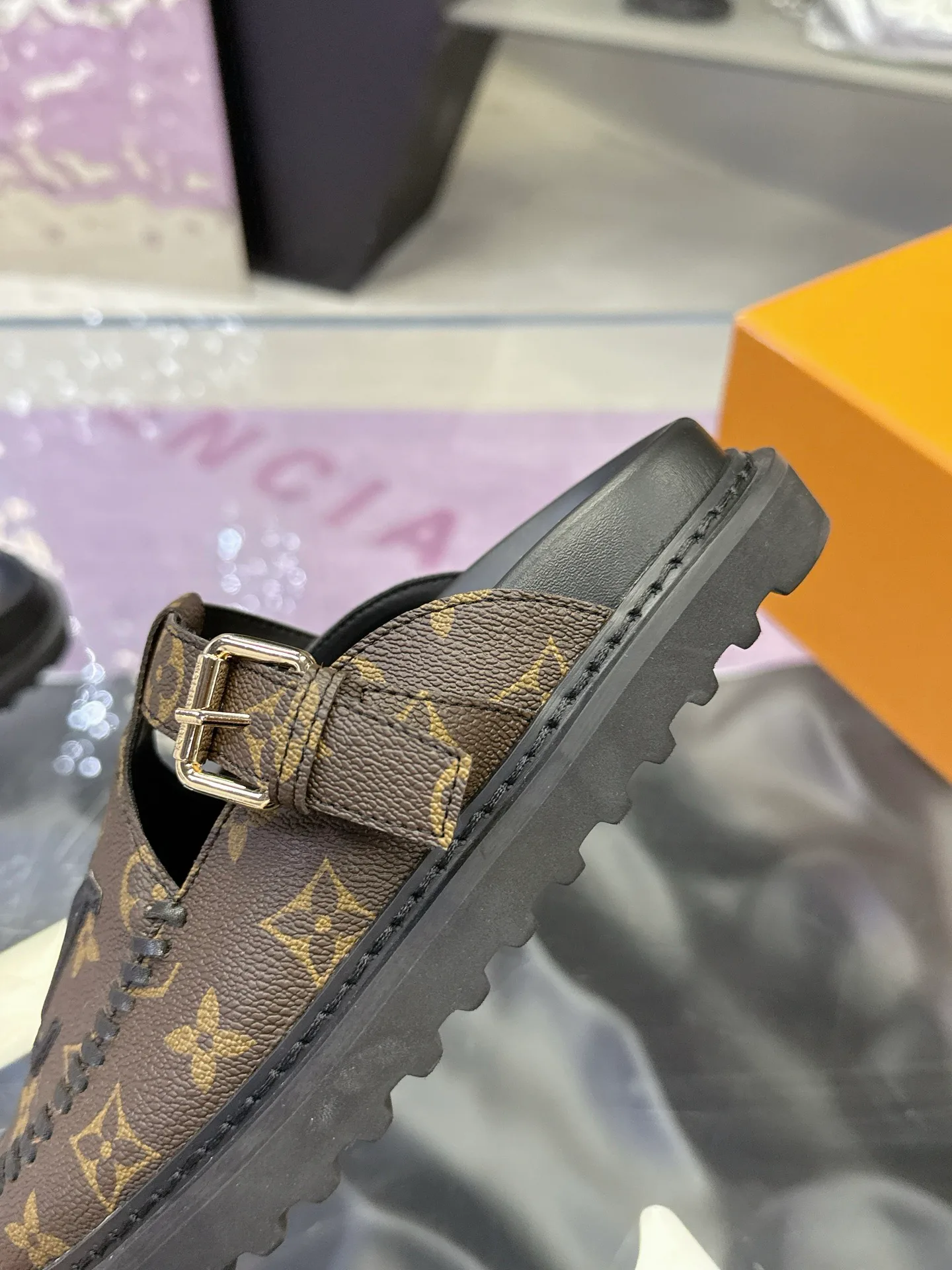 Мюли И Сабо Женские Louis Vuitton 17530471