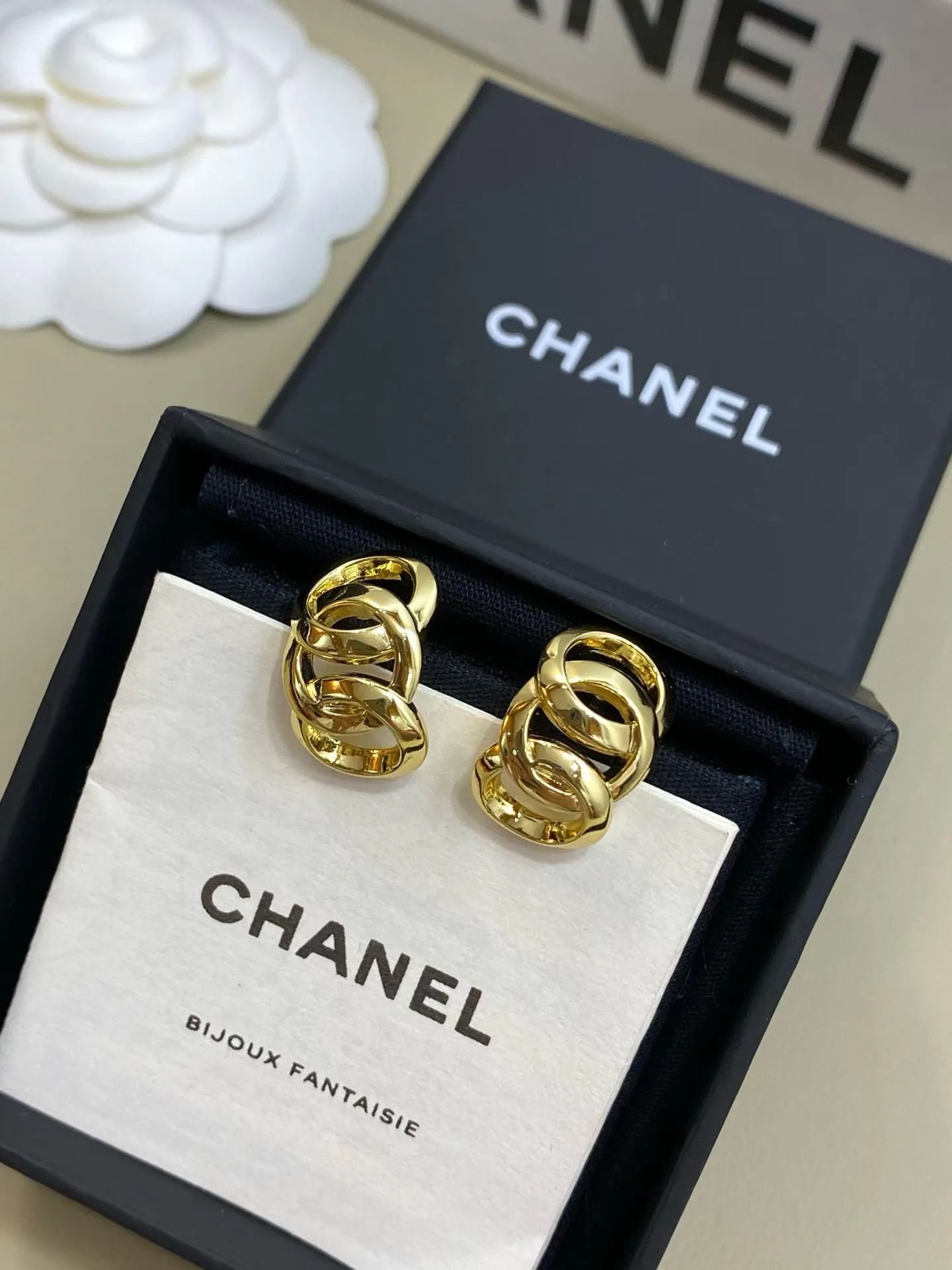 Бижутерия Chanel 18351204