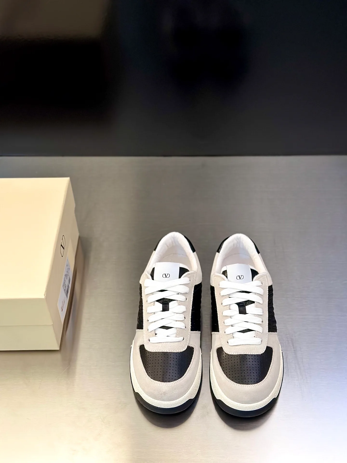 Кроссовки Женские Valentino 930639