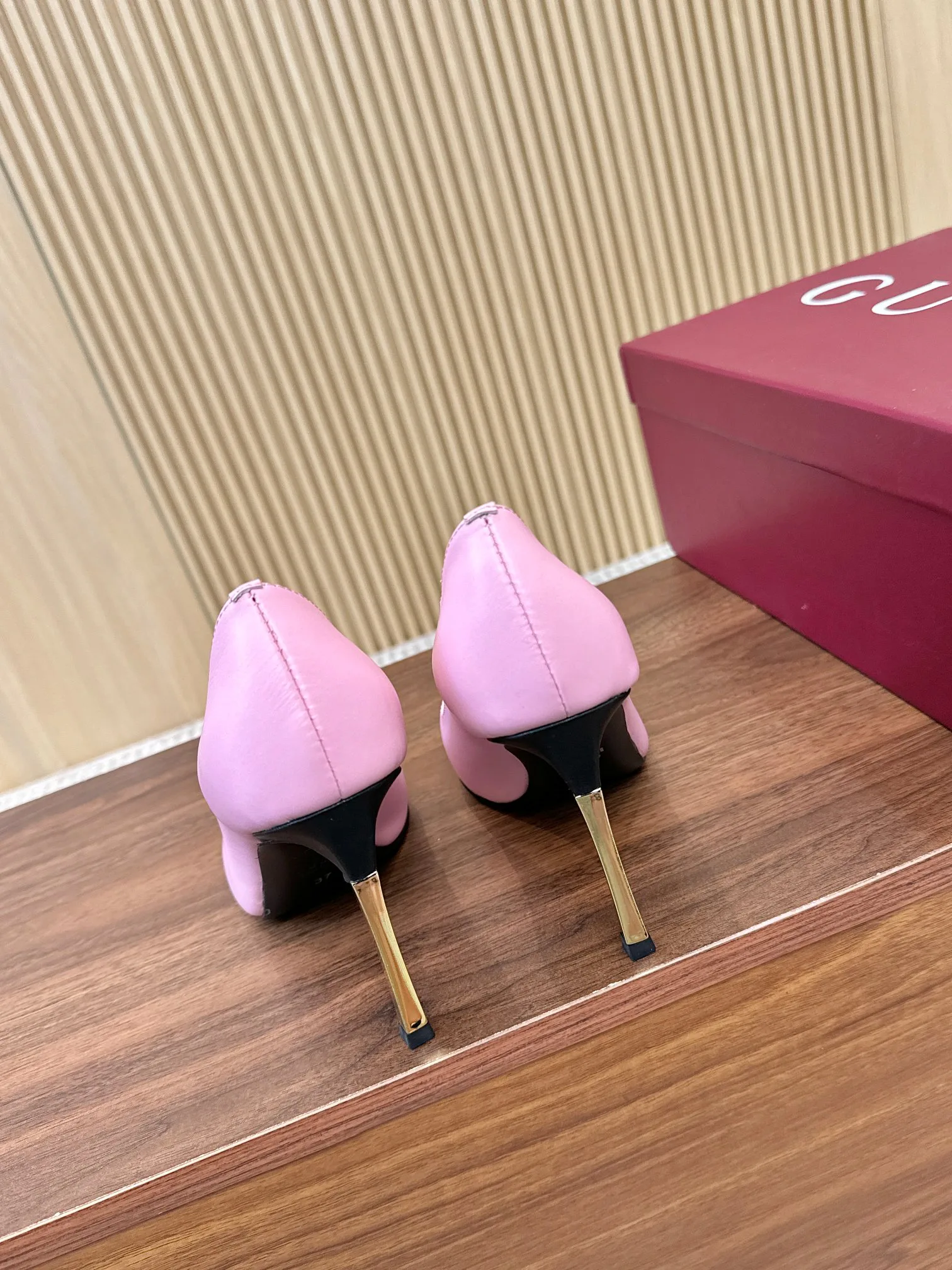 Туфли Женские Gucci 13480519