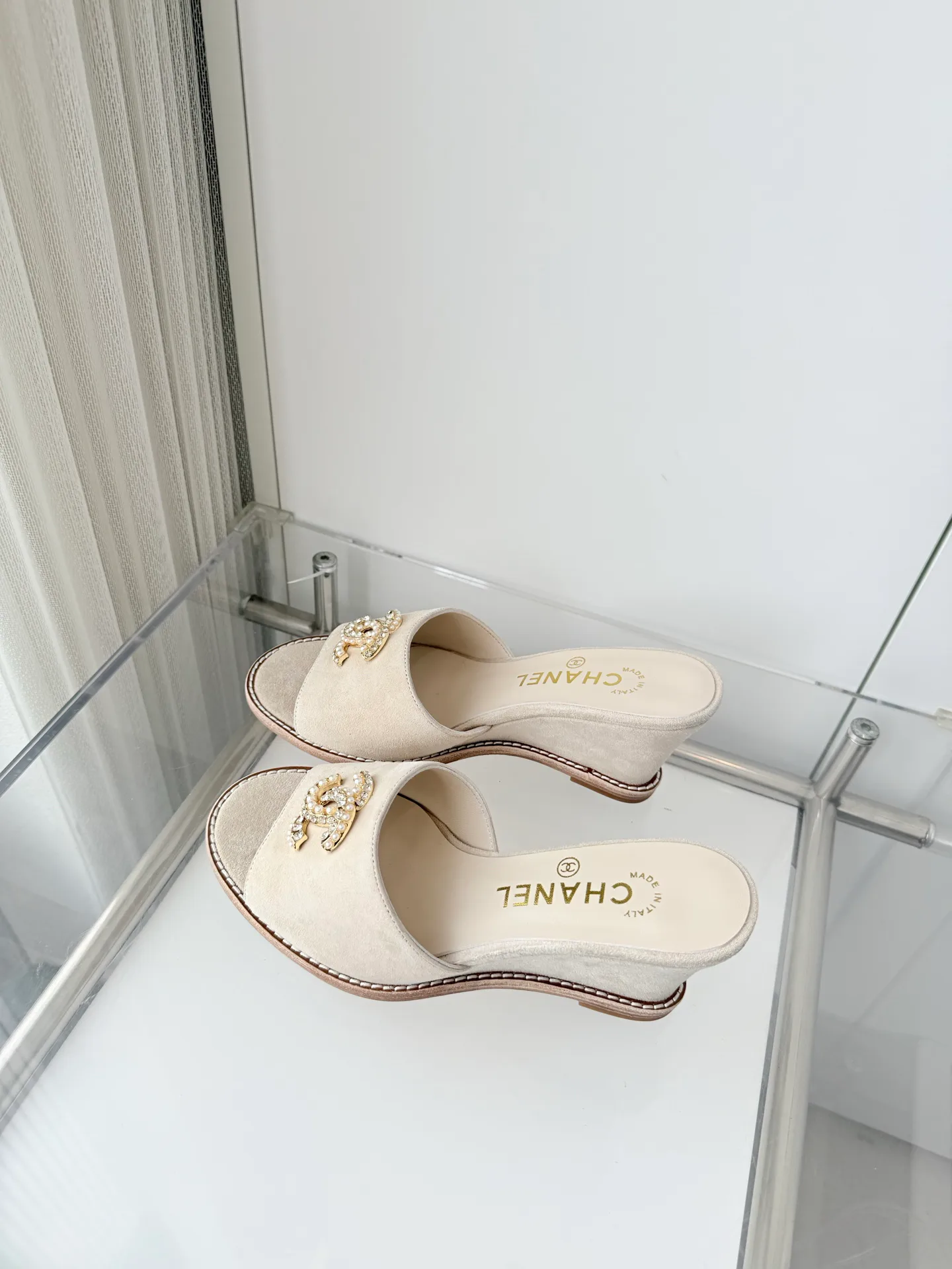 Босоножки Женские Chanel 18120708