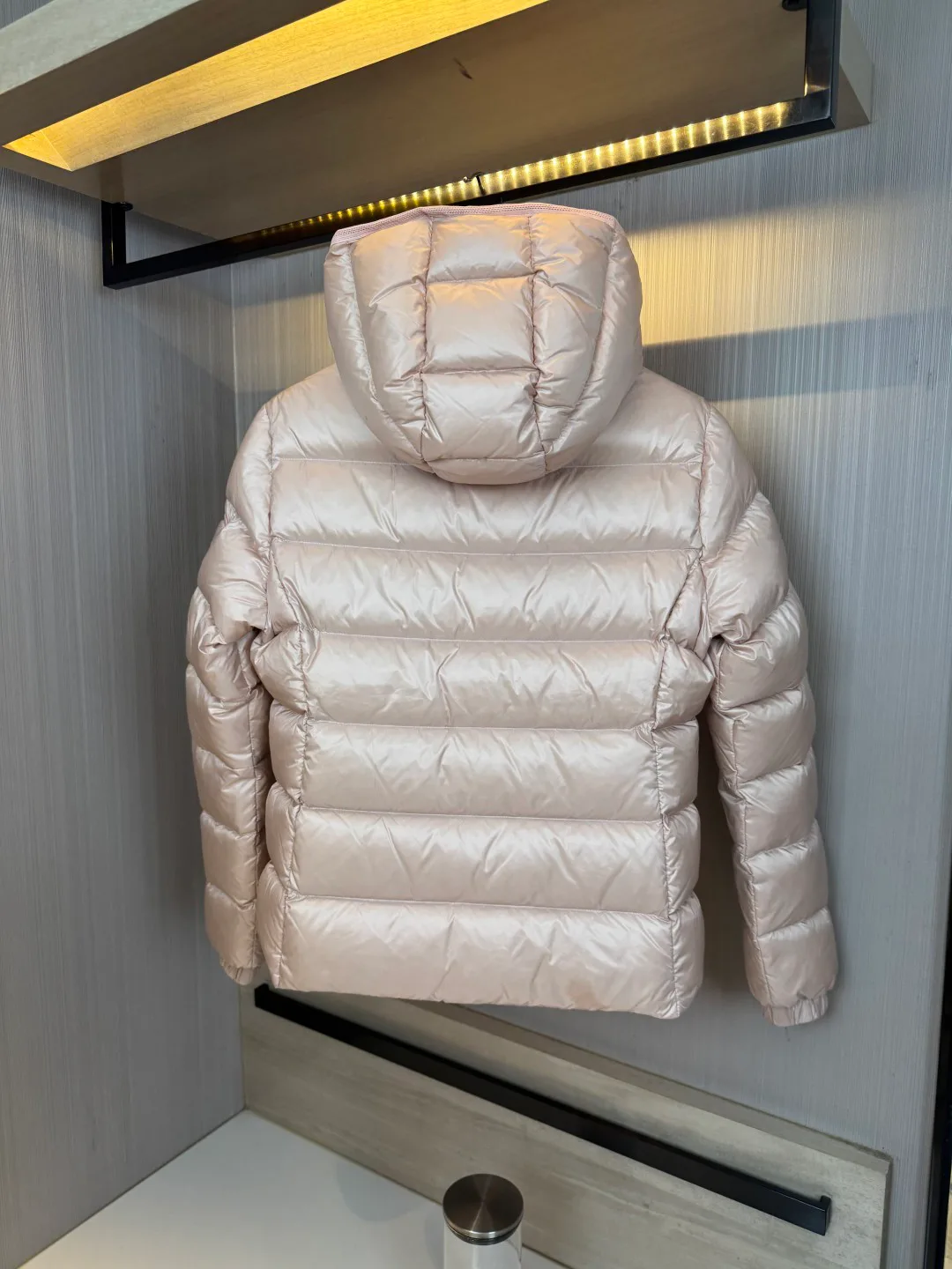 Куртки И Пуховики Женские Moncler 17940898