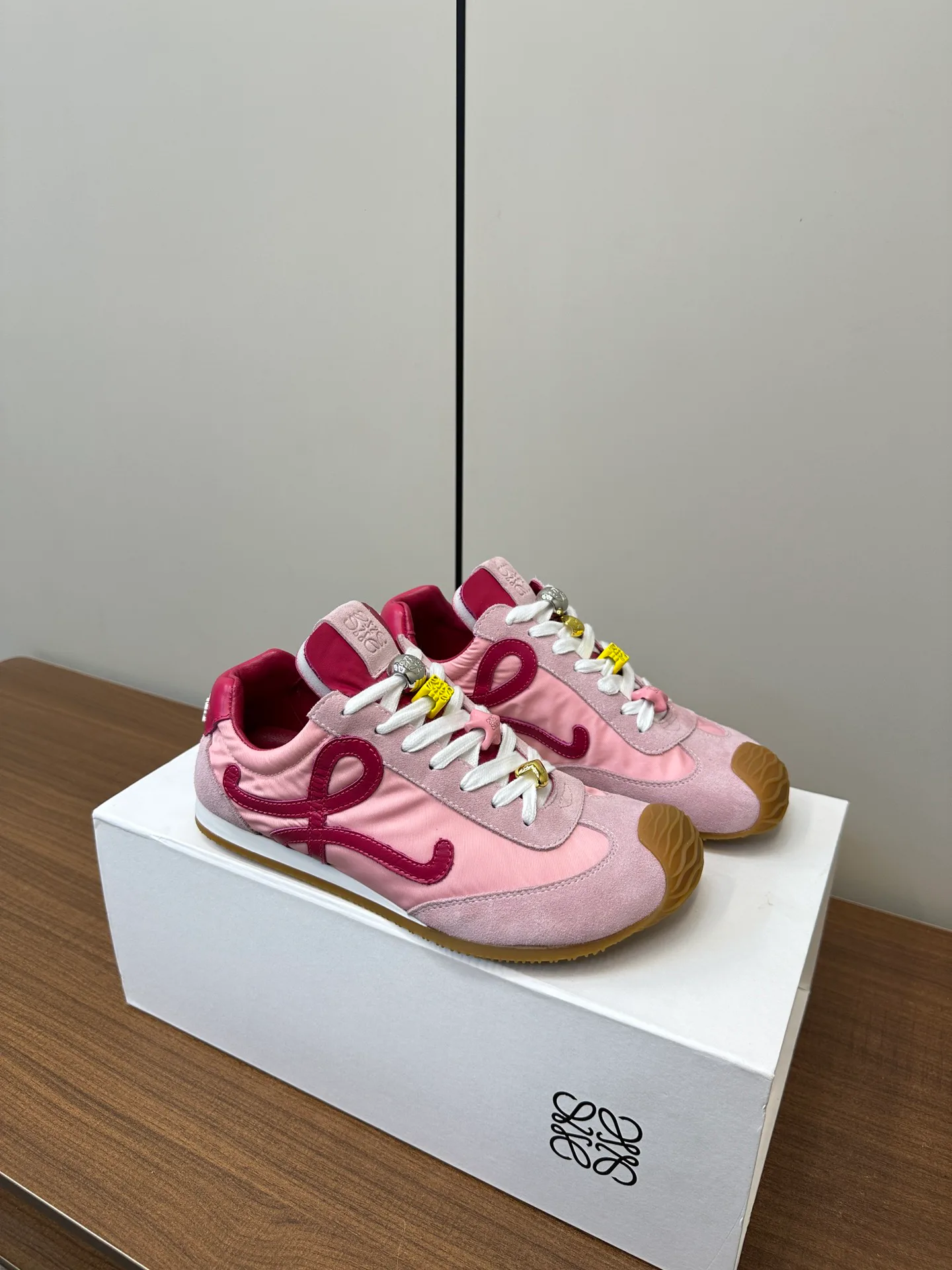 Кроссовки Женские Loewe 11206065