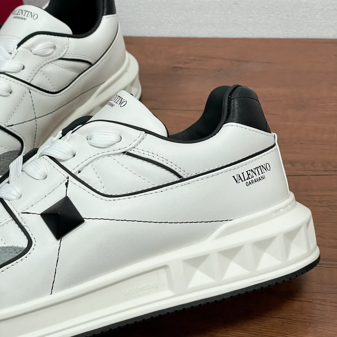 Кроссовки Женские Valentino 2556166