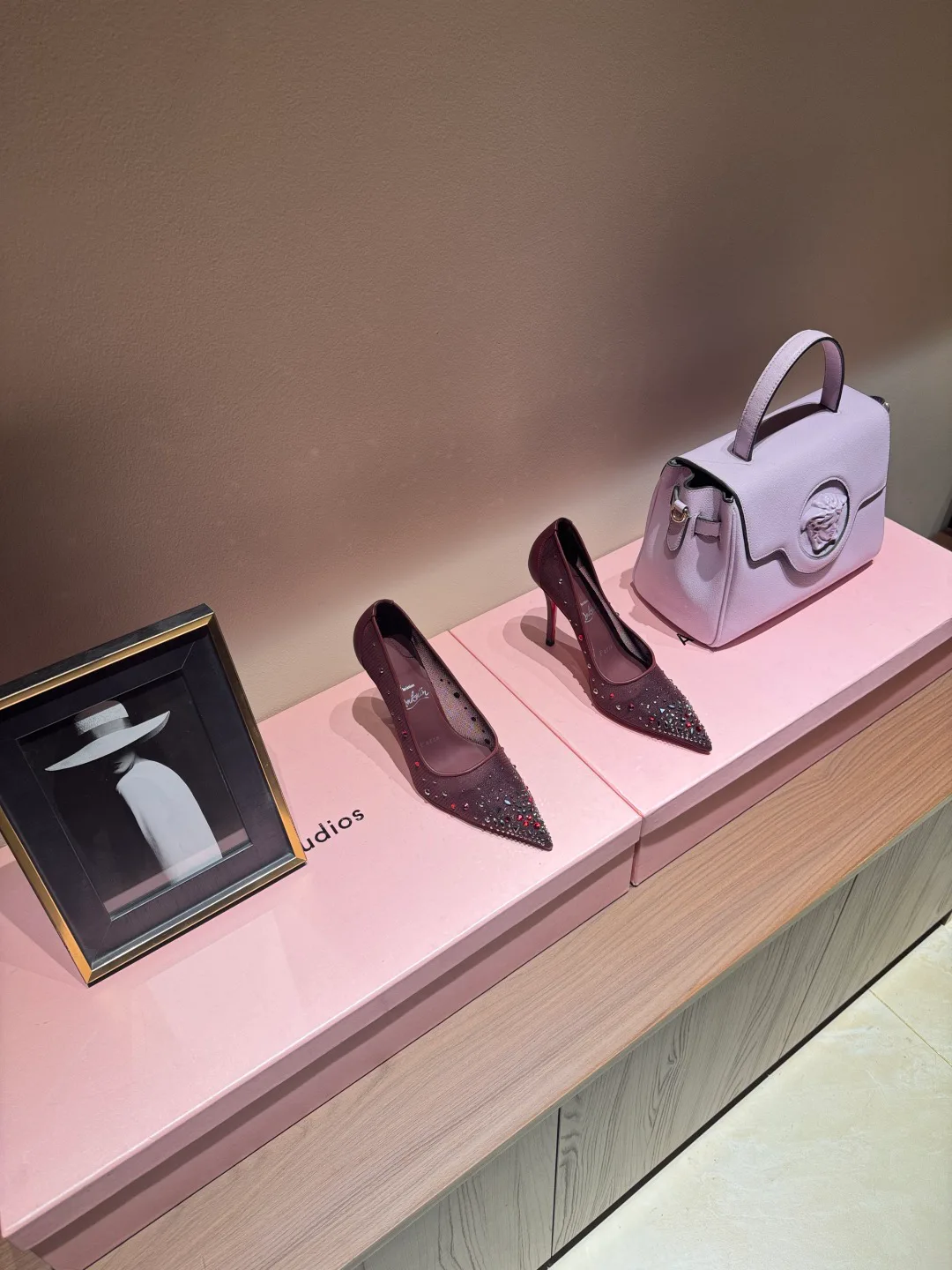 Туфли Женские Christian Louboutin 4743770