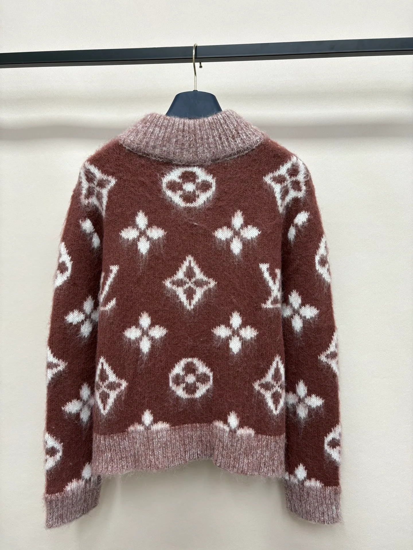 Джемперы И Свитеры Женские Louis Vuitton 18828068