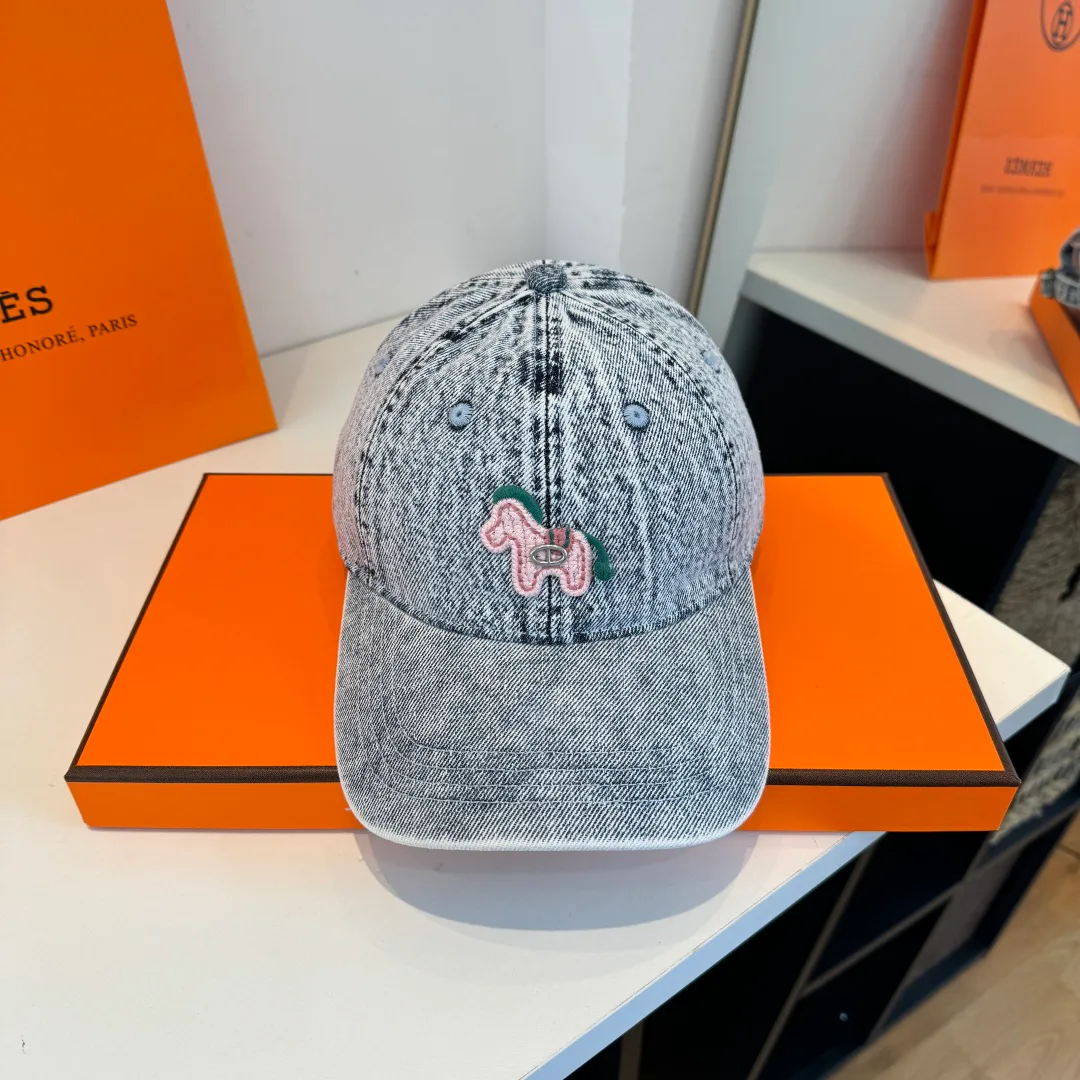 Головные Уборы Hermes 17350016