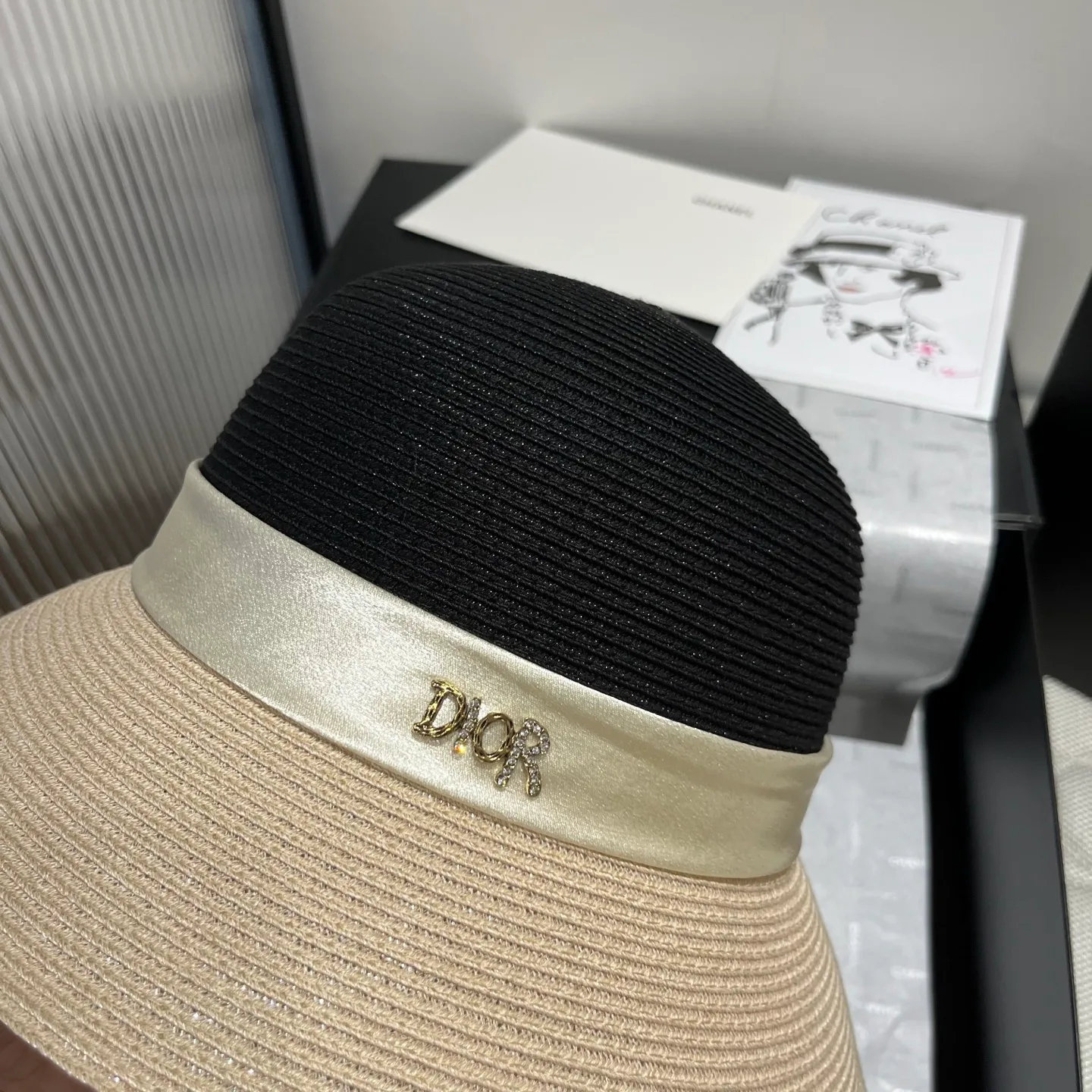 Головные Уборы Christian Dior 14636