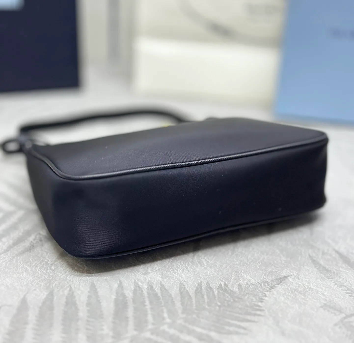 Сумки На Ремне Женские Prada 11682035