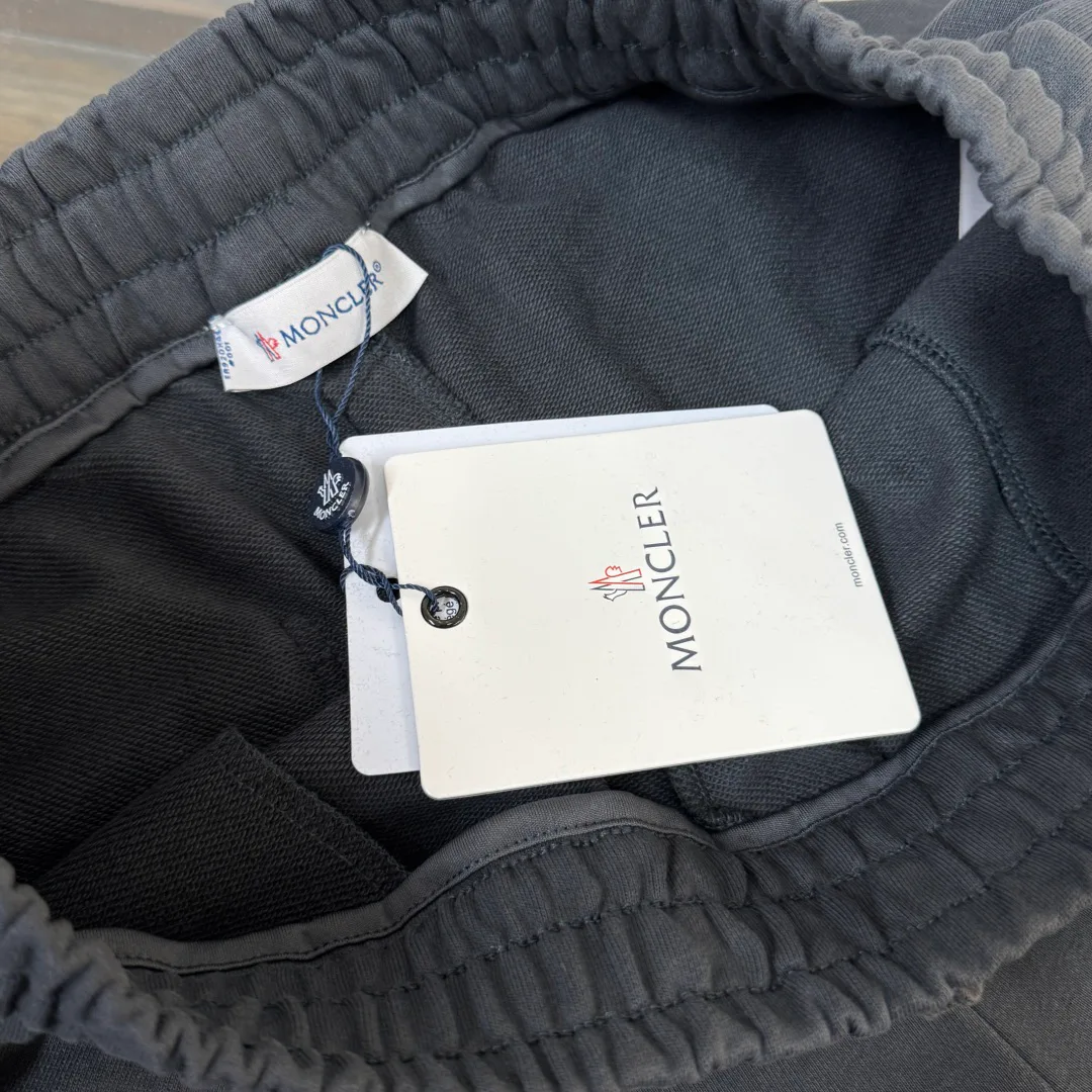 Шорты Женские Moncler 11668072