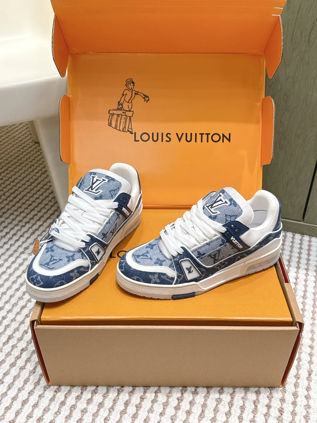 Кроссовки Женские Louis Vuitton 200713