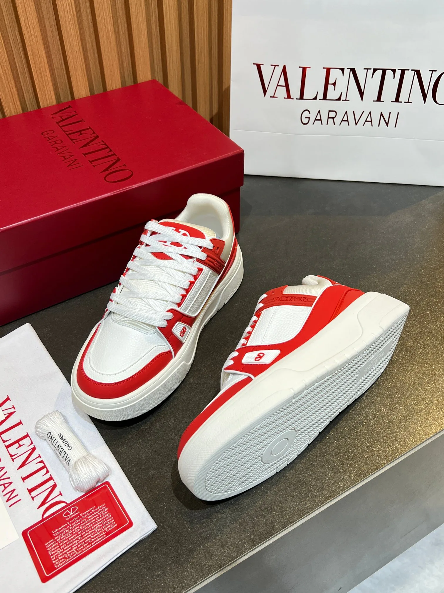 Кроссовки Женские Valentino 11575967