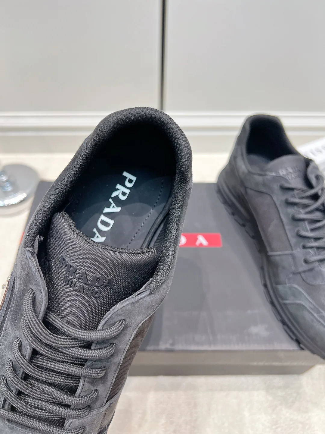 Кроссовки Женские Prada 18744053