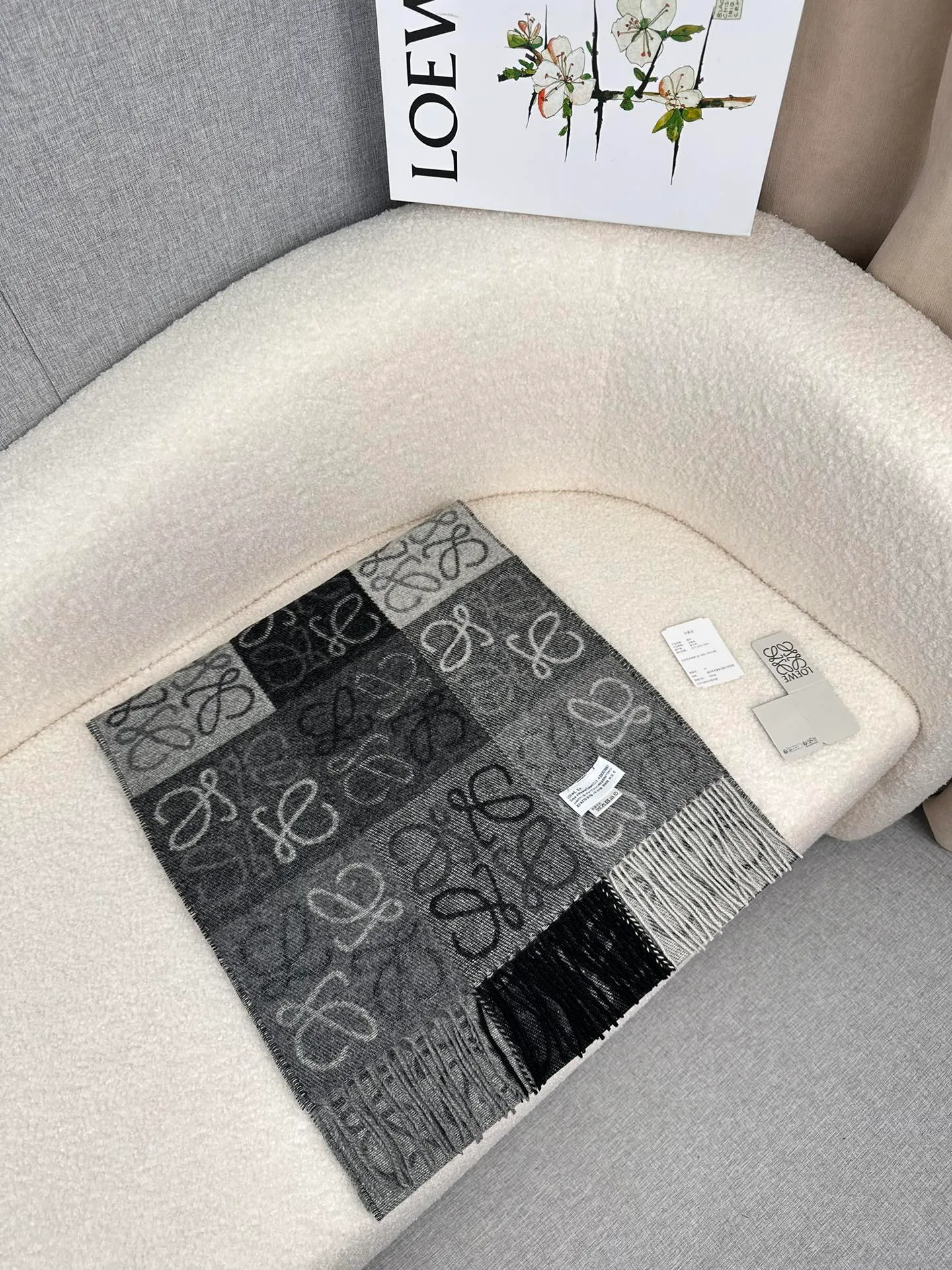 Шарфы Loewe 18675467