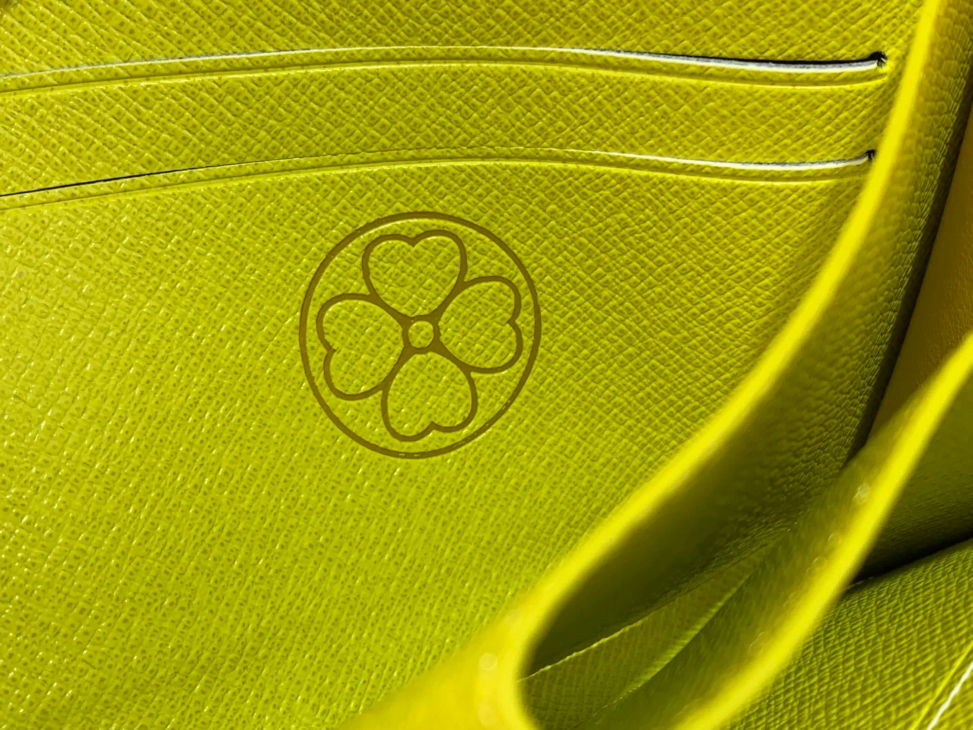 Клатчи Женские Louis Vuitton 13582758