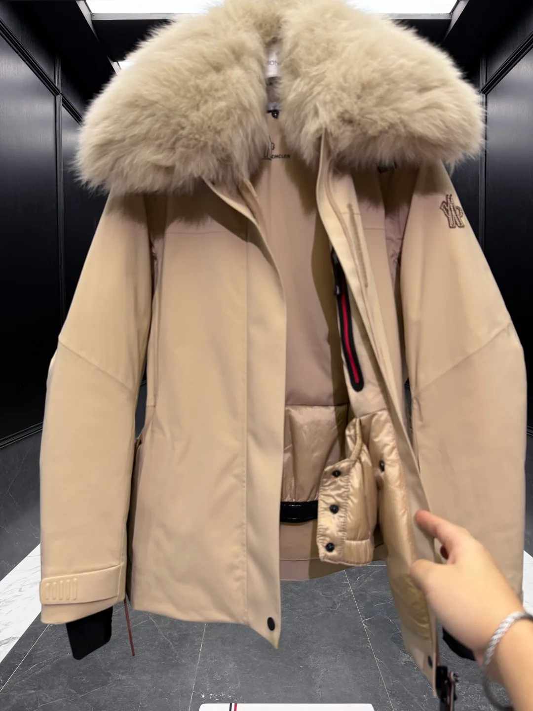 Куртки И Пуховики Женские Moncler 1261878