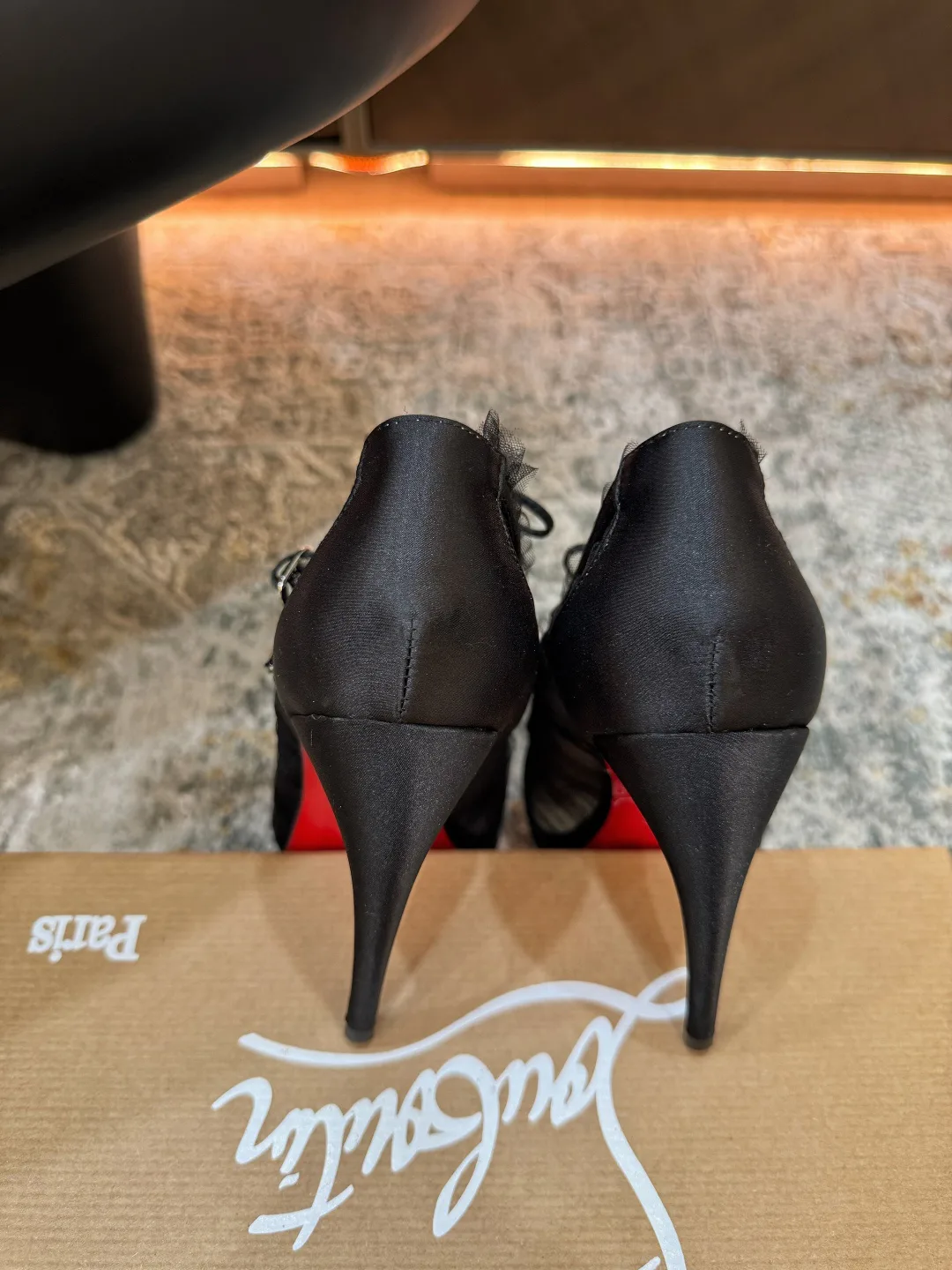 Туфли Женские Christian Louboutin 17524670
