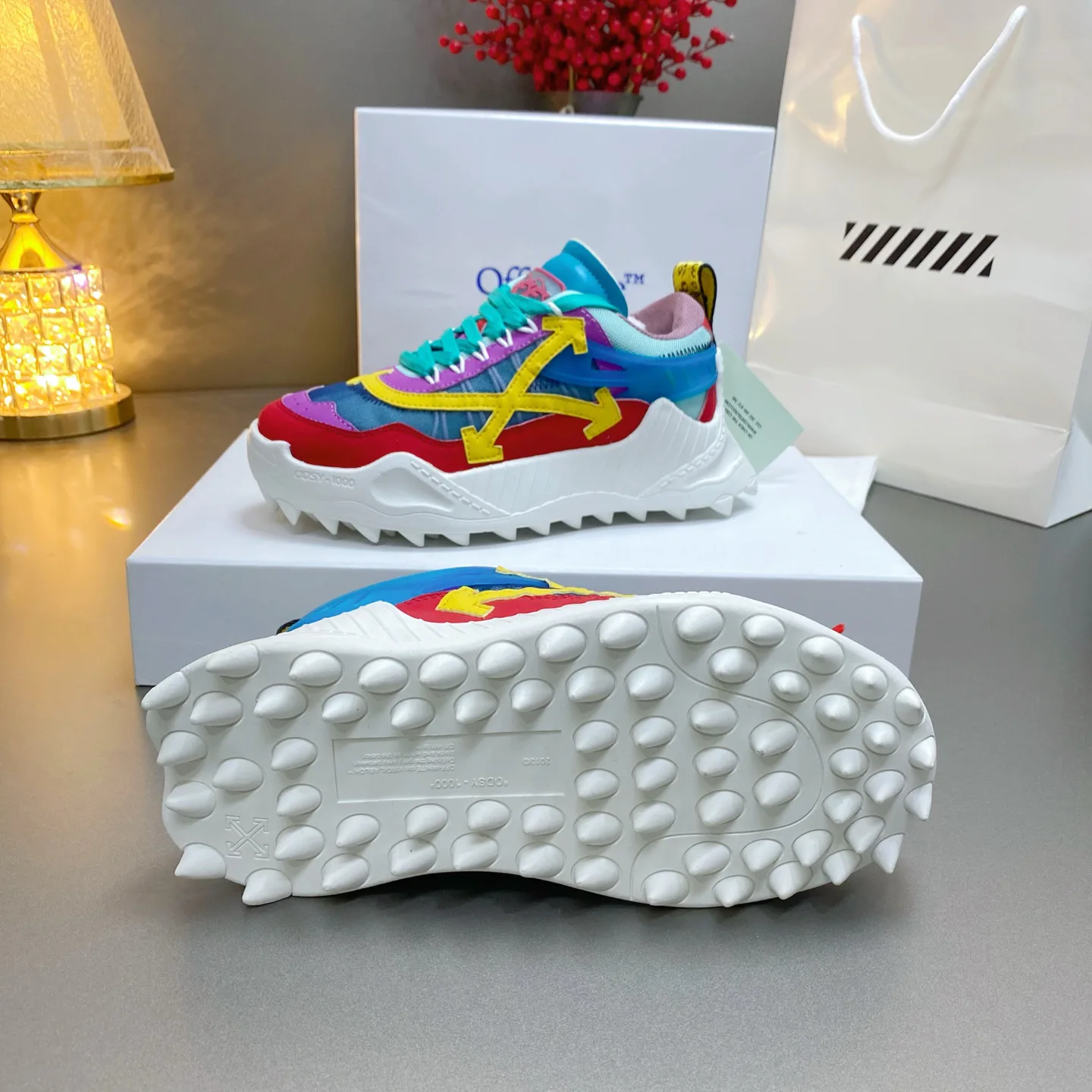 Кроссовки Женские Off-White 17530533