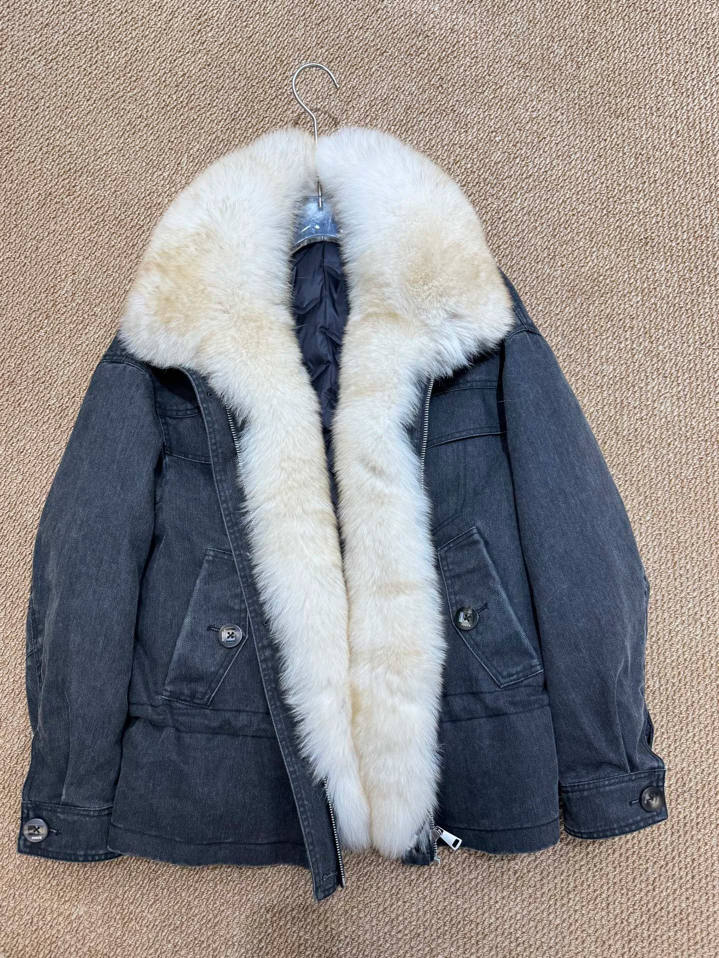 Куртки И Пуховики Женские Max Mara 18734860
