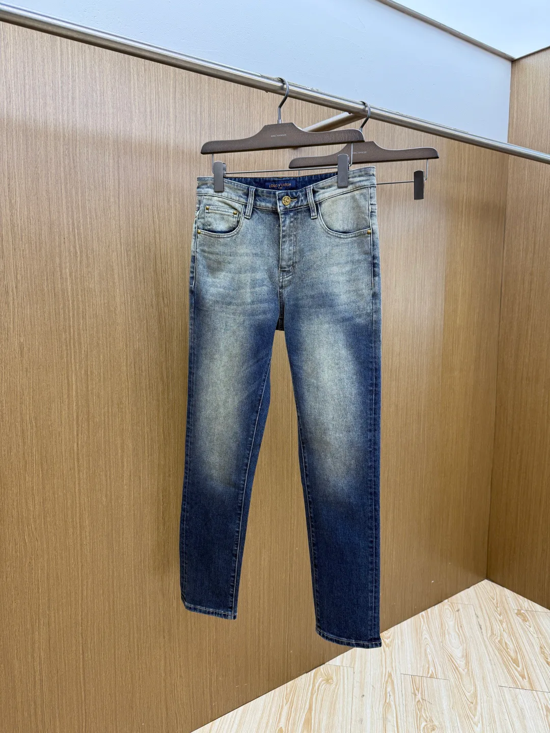 Джинсы Женские Louis Vuitton 12875515