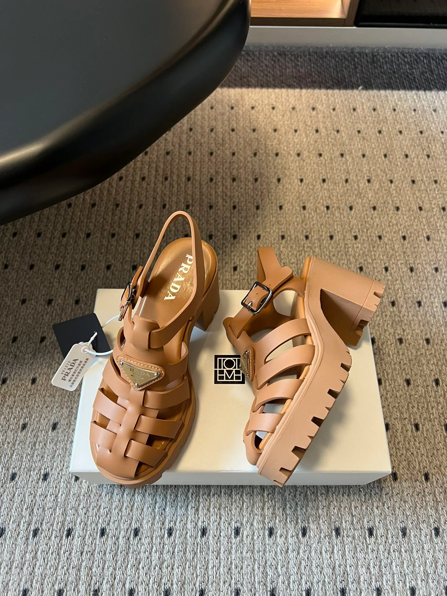 Босоножки Женские Prada 13581504