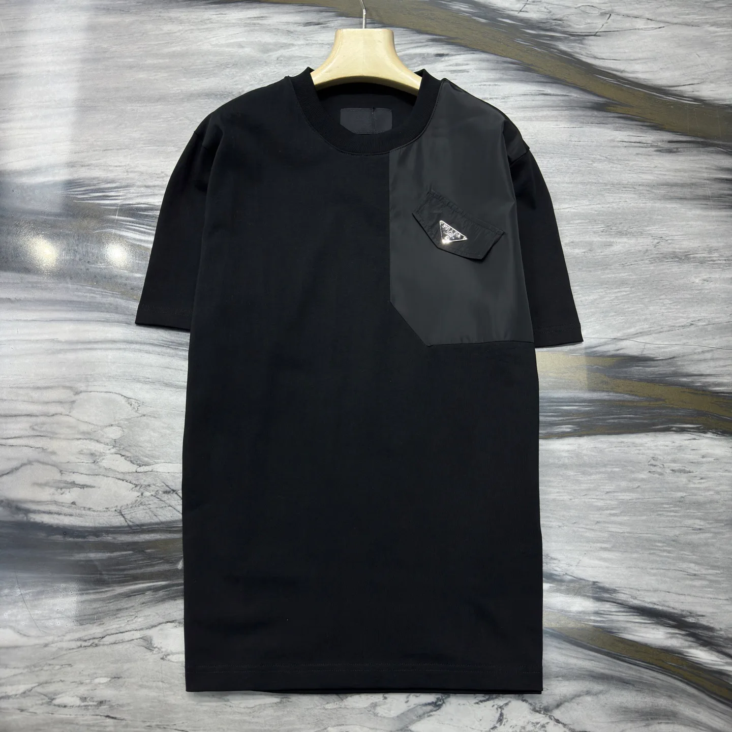 Футболки Женские Prada 9365