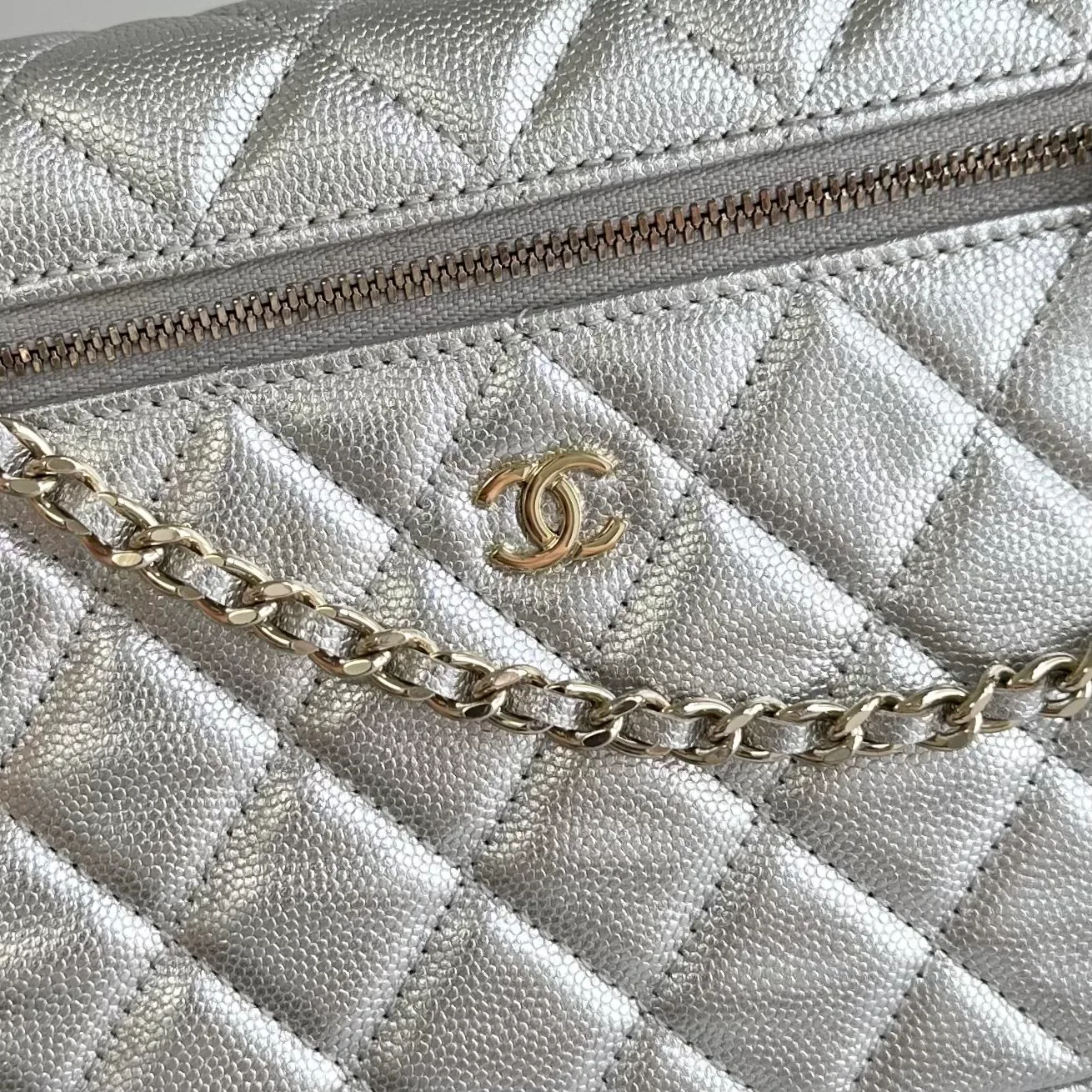 Классические Сумки Женские Chanel 18186203
