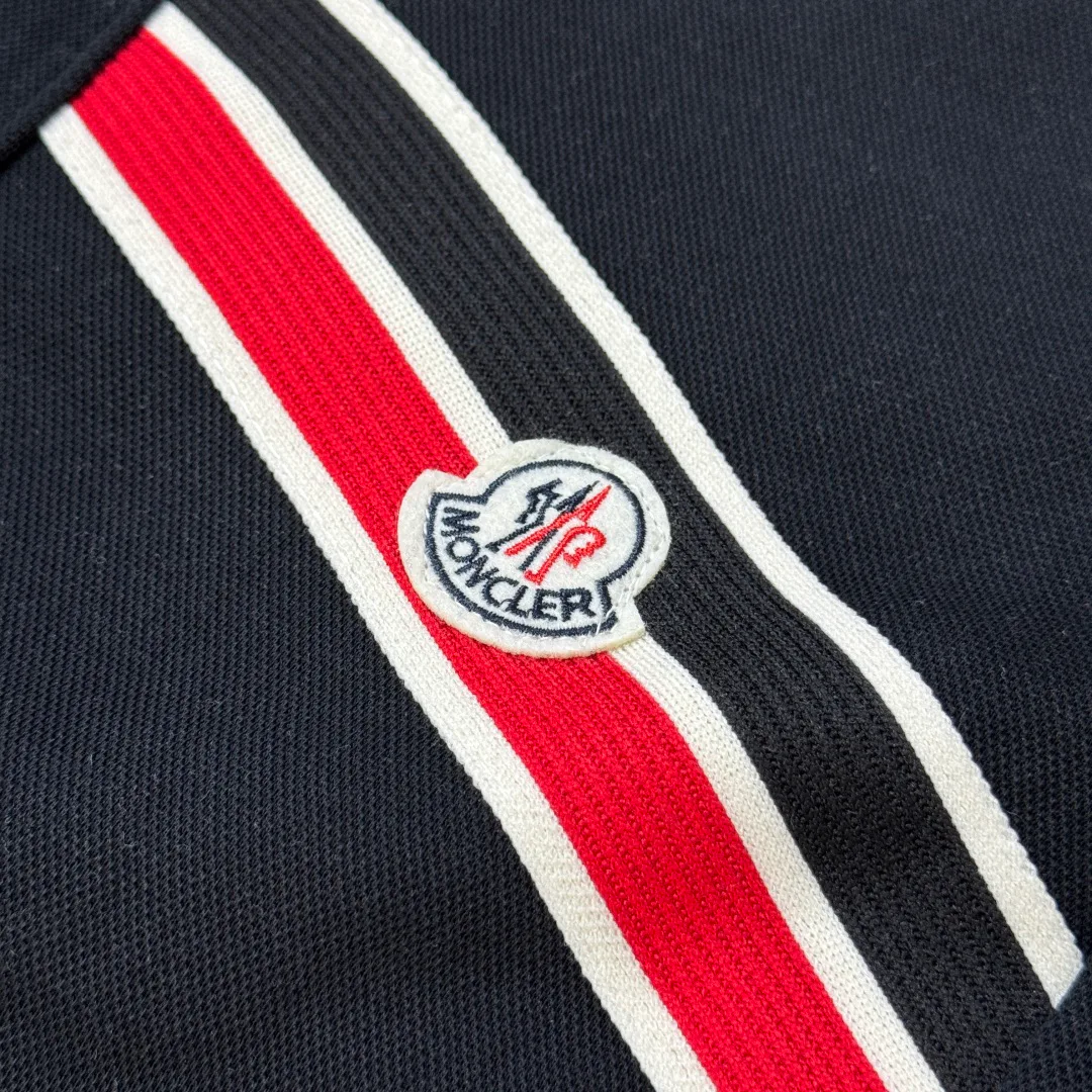 Шорты Женские Moncler 11873046