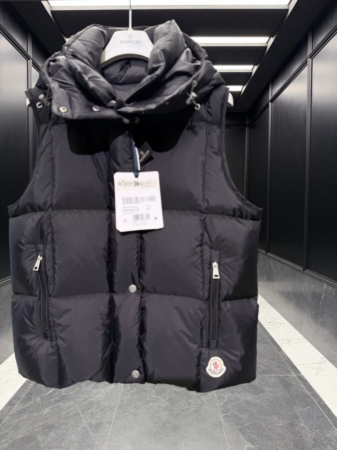 Жилеты Женские Moncler 18761333