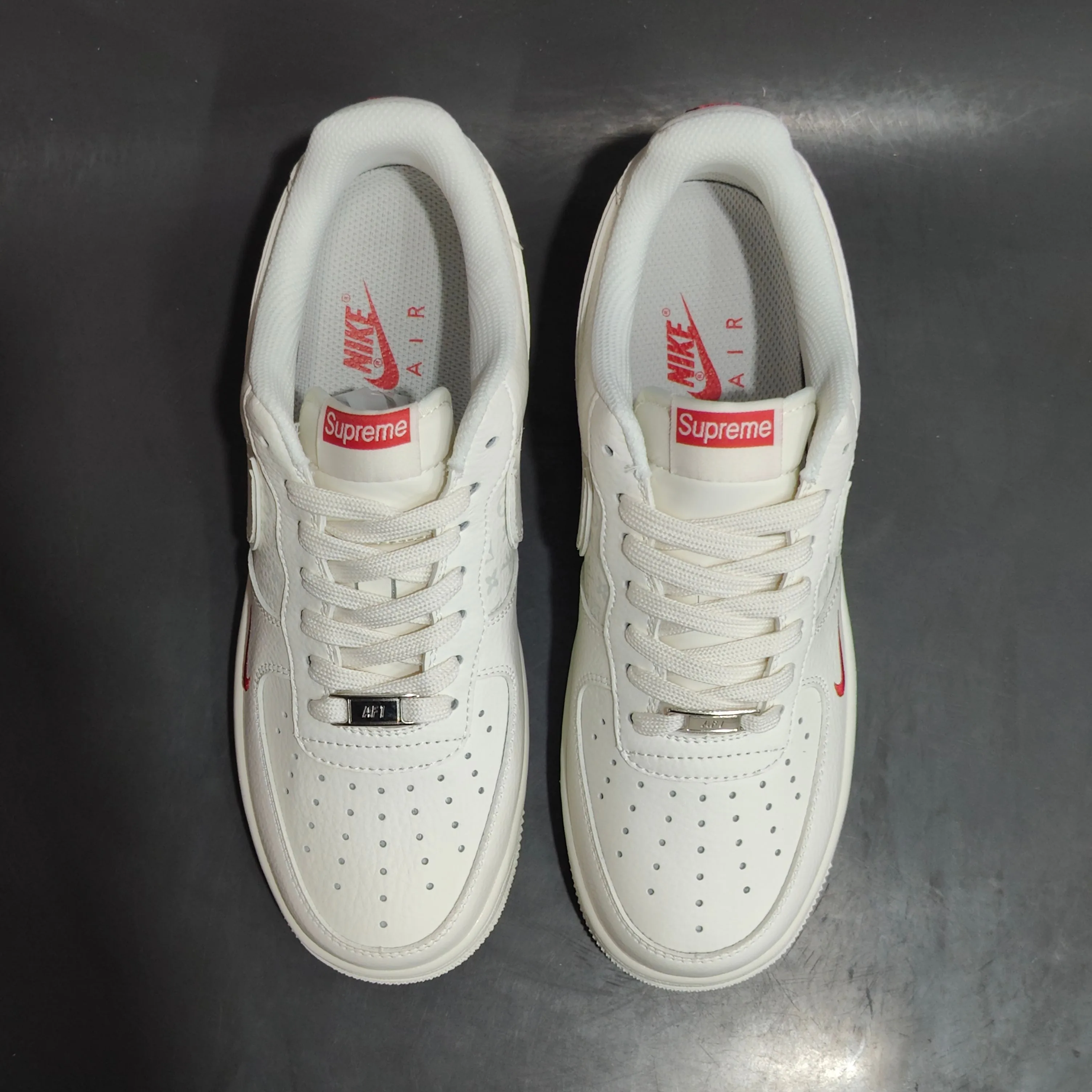 Кроссовки Женские Supreme 4705690
