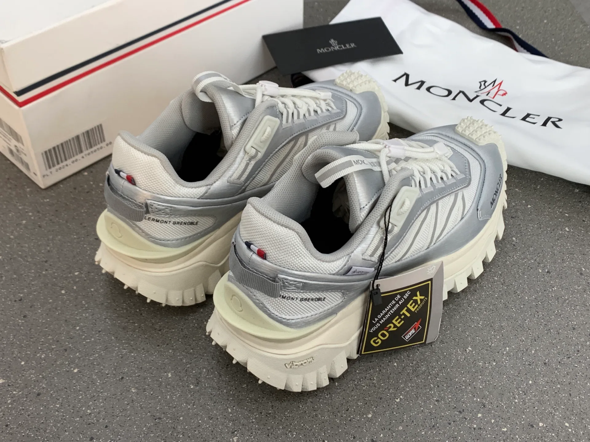 Кроссовки Женские Moncler 1261045