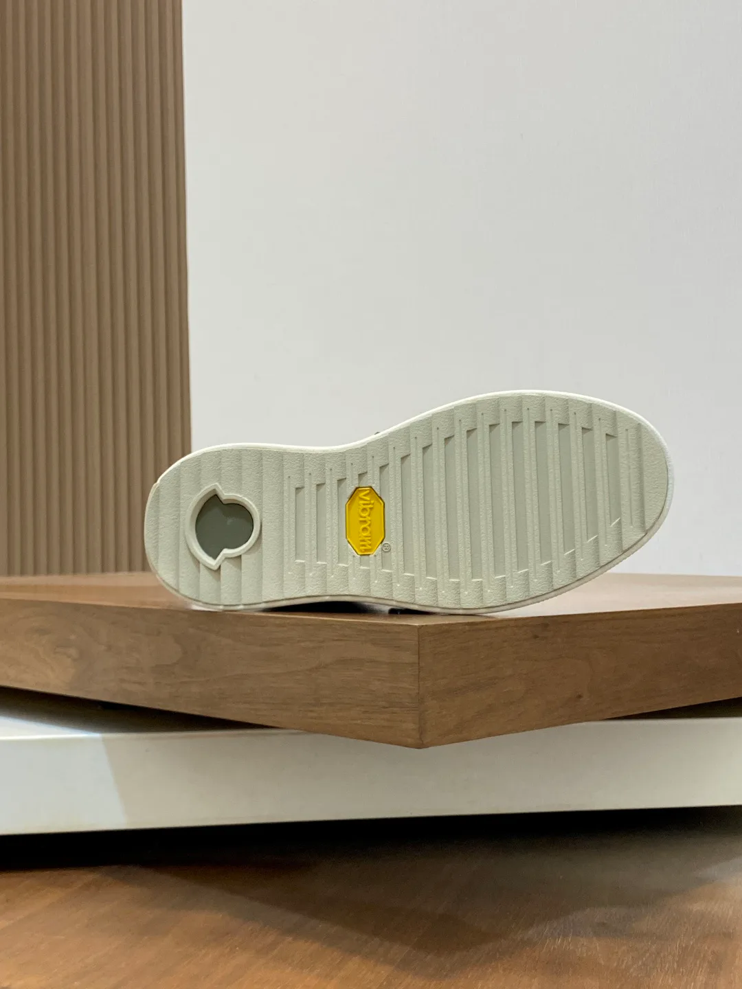 Ботинки Мужские Moncler 2194121