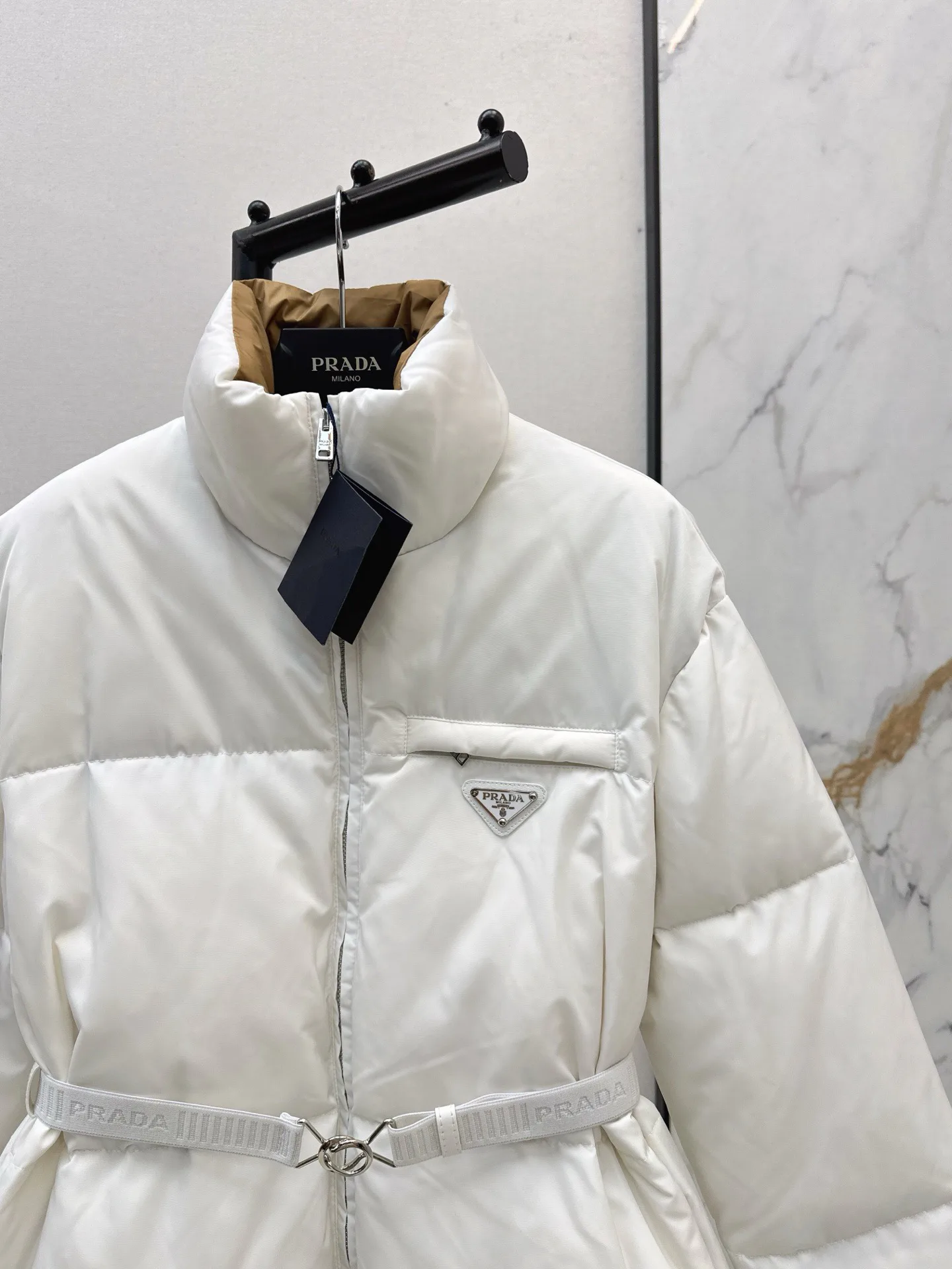 Куртки И Пуховики Женские Prada 19323468