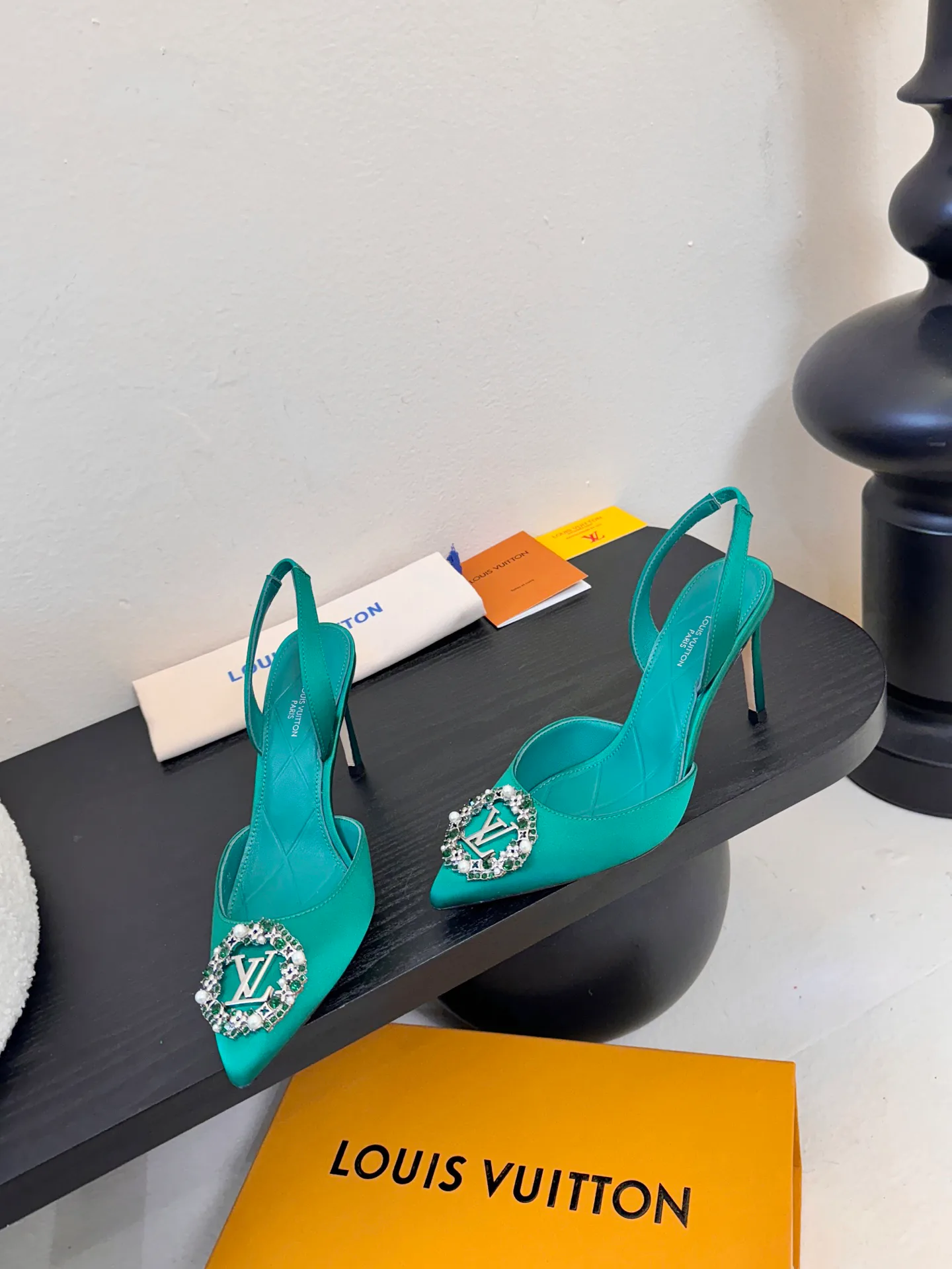 Туфли Женские Louis Vuitton 2300131