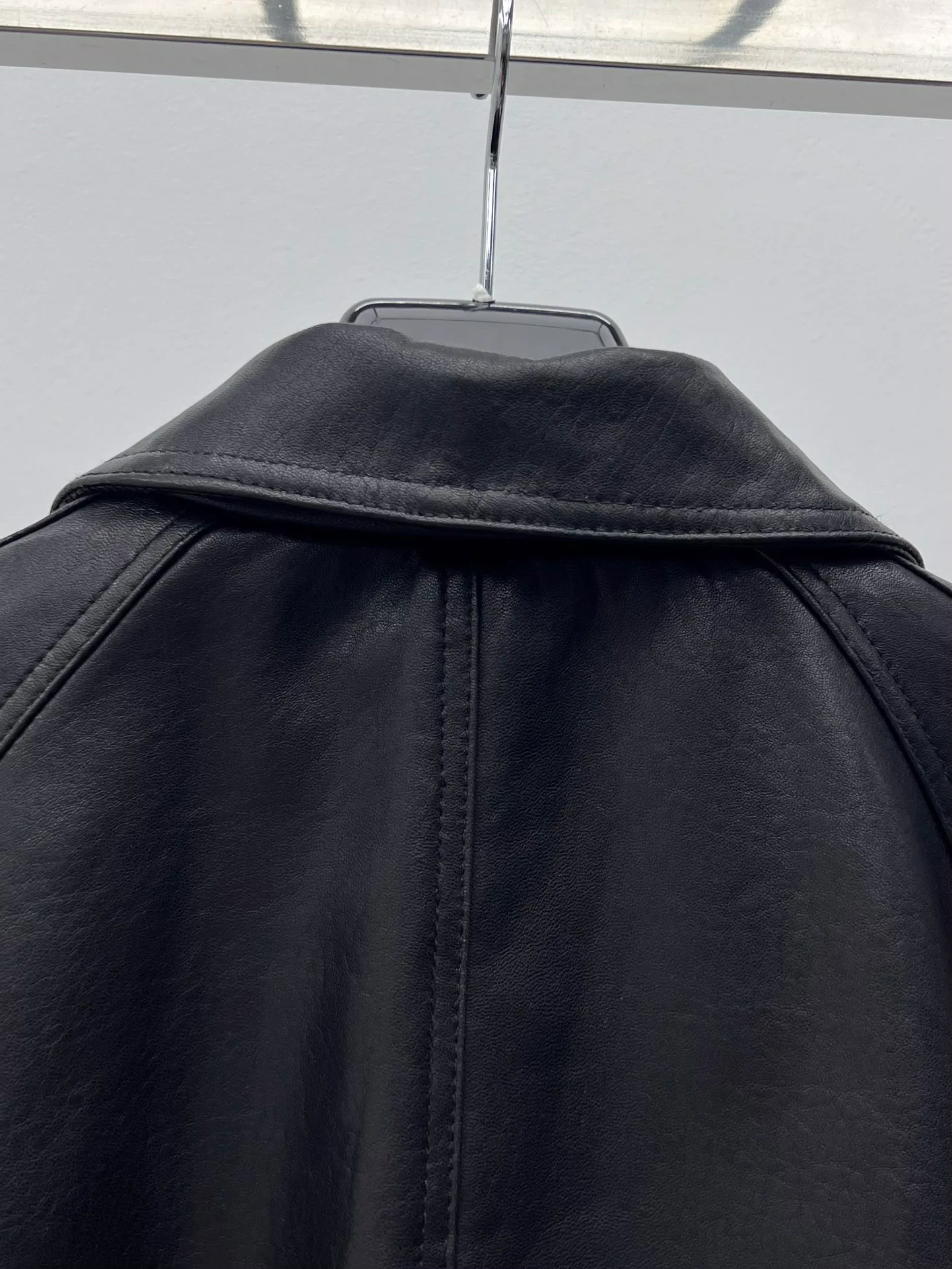 Кожаные Куртки И Дублёнки Женские Saint Laurent 17719118