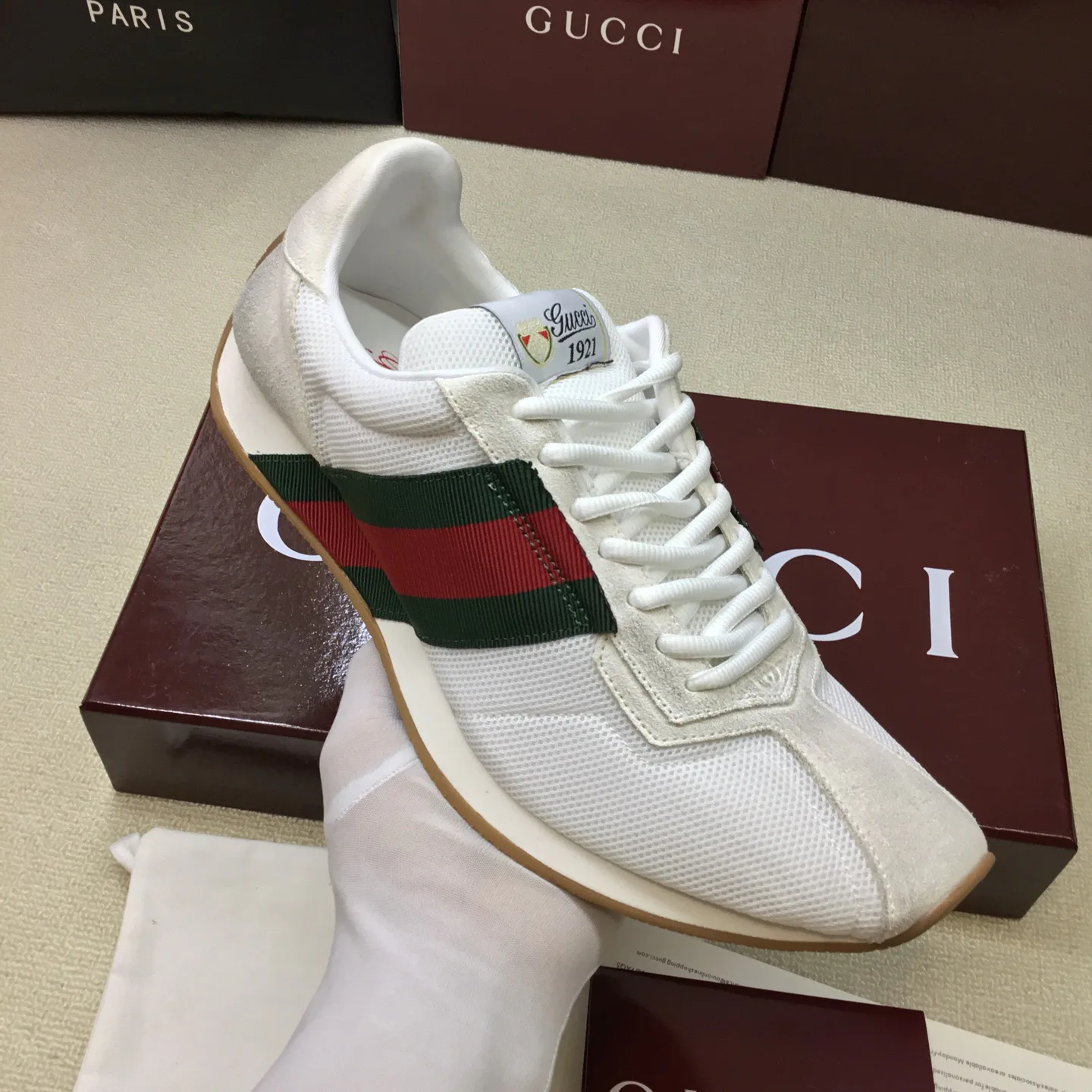 Кроссовки Женские Gucci 18773885