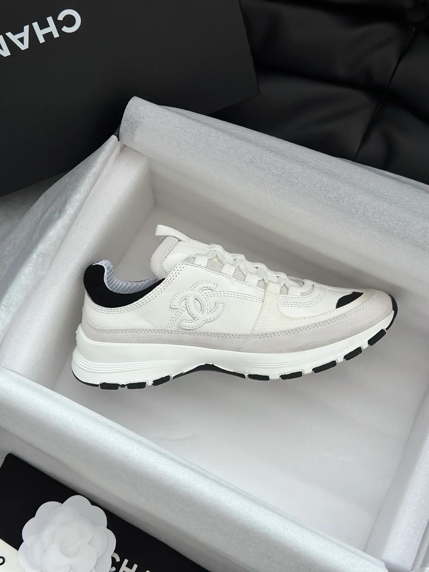 Кроссовки Женские Chanel 11508746