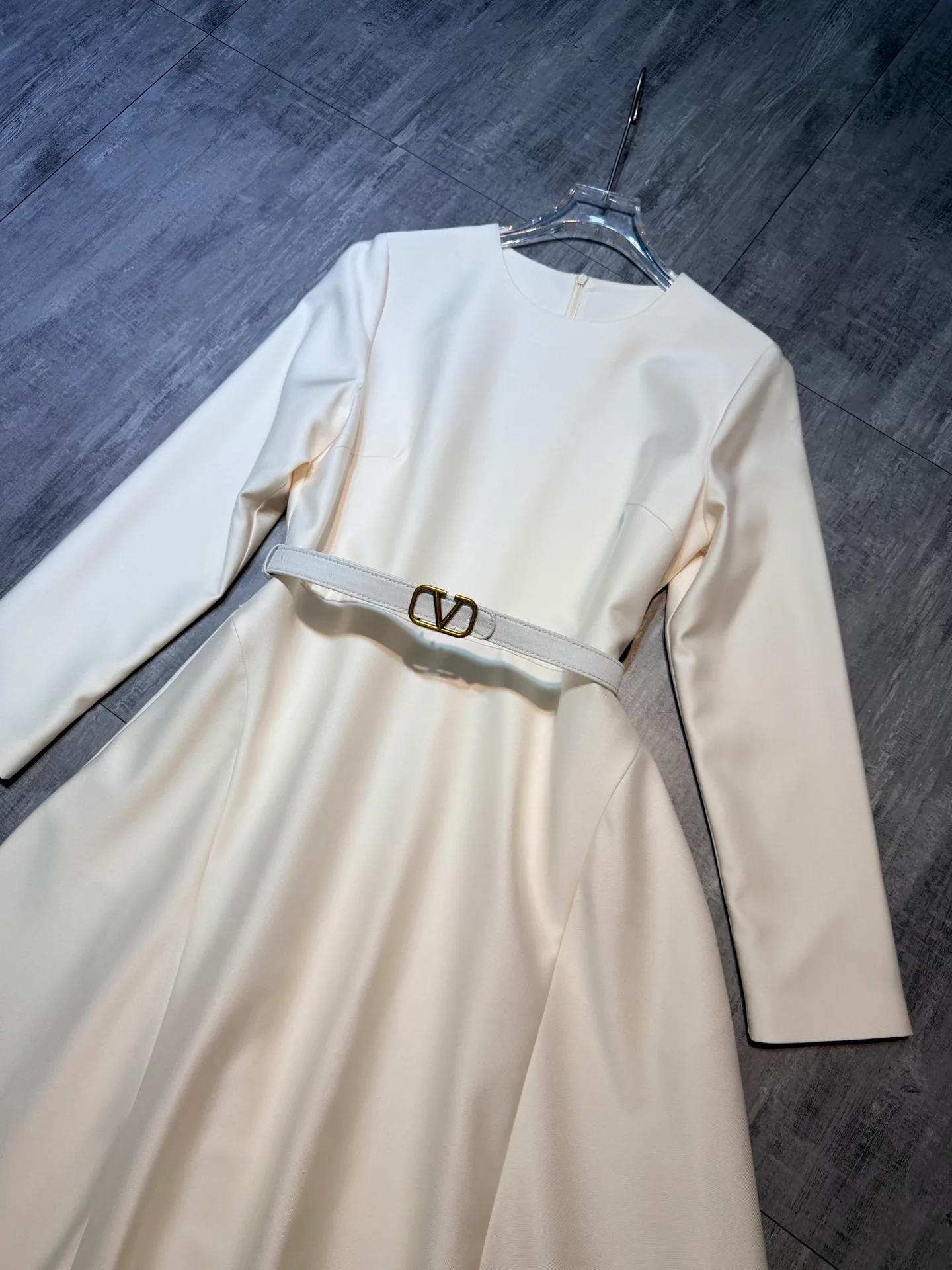Платья Женские Valentino 18832970