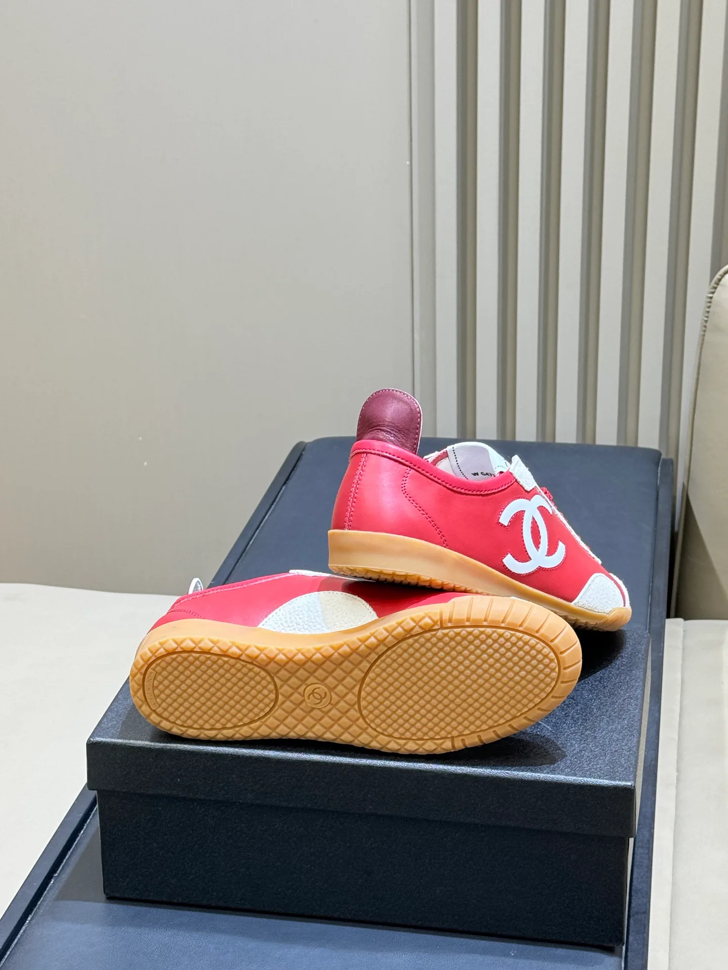 Кроссовки Женские Chanel 11194499