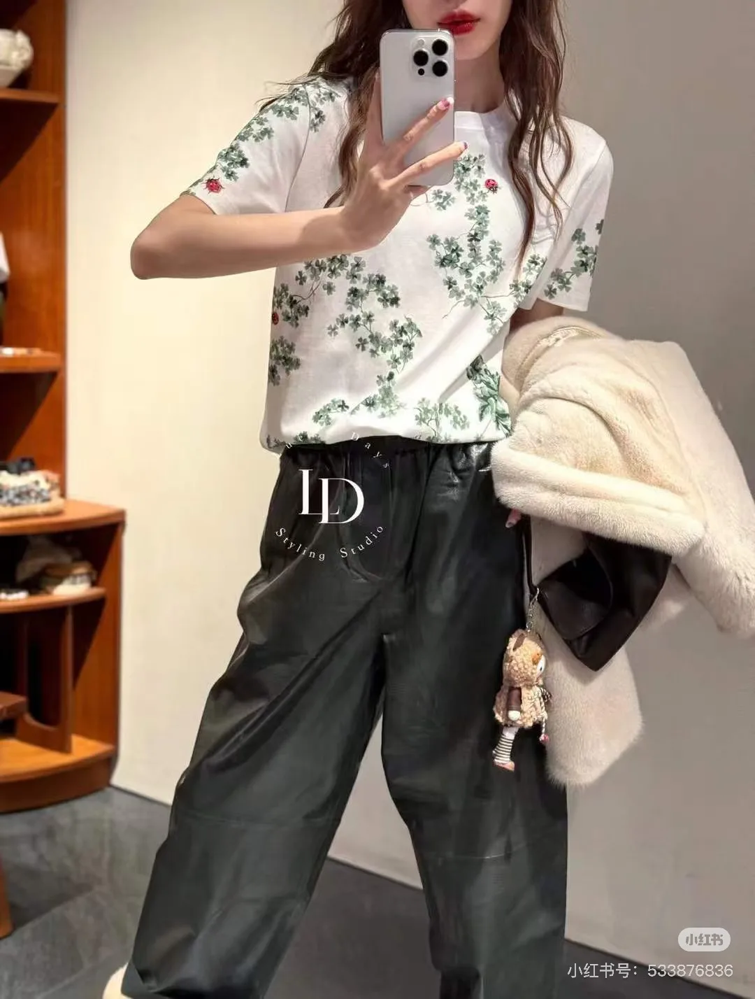 Футболки Женские Christian Dior 12941167