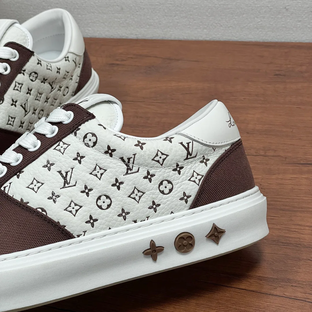 Кроссовки Мужские Louis Vuitton 18296787
