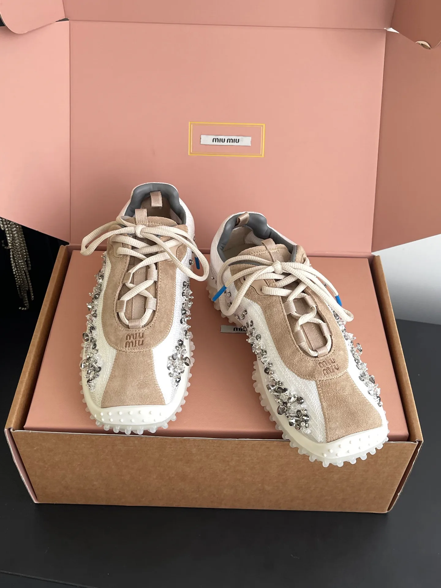 Кроссовки Женские Miu Miu 17554328